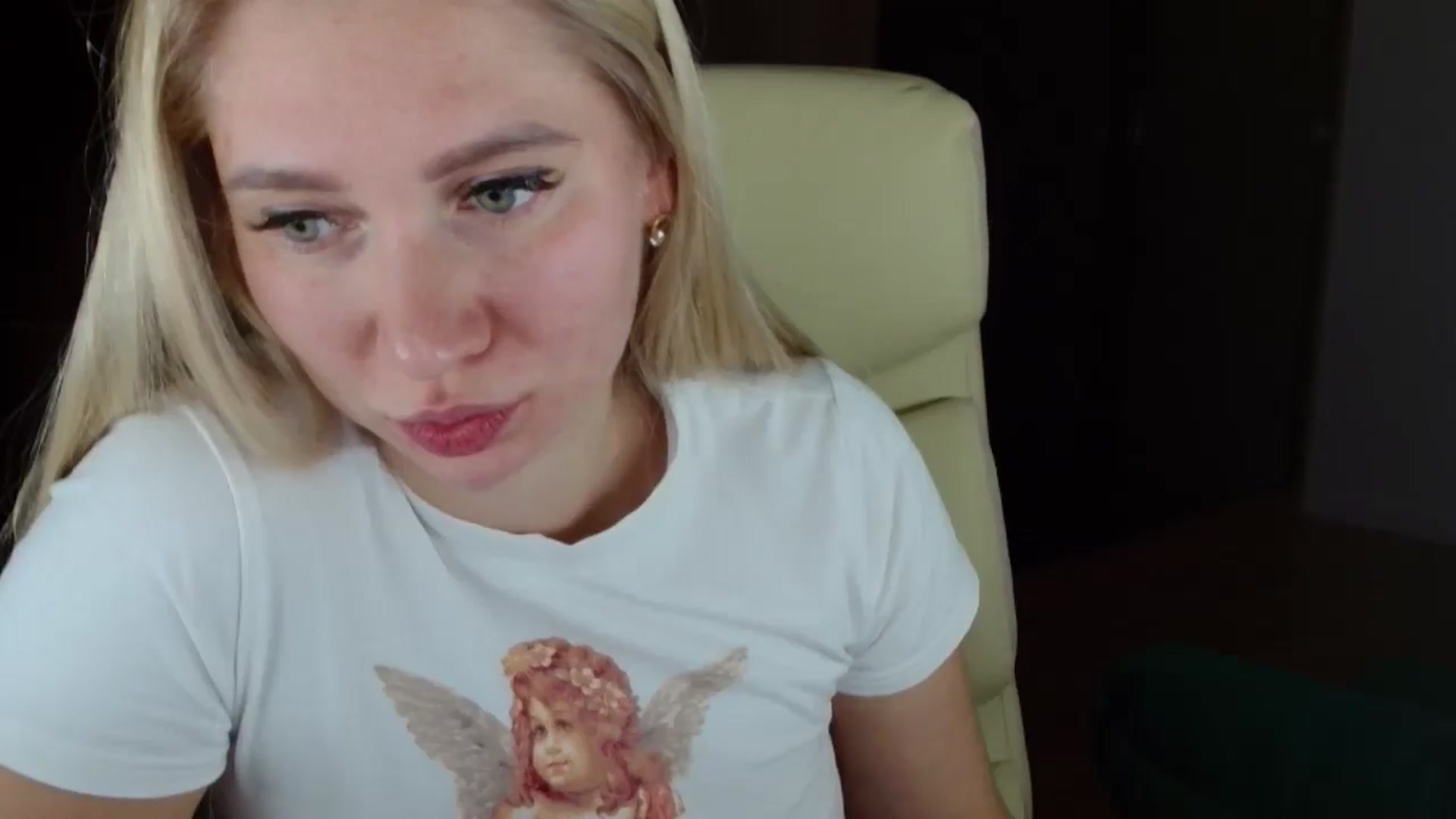 Gallery image thumbnail from Miss_Sylvia's myfreecams stream on, 11/24/2025, 14:53 image 5 of 20