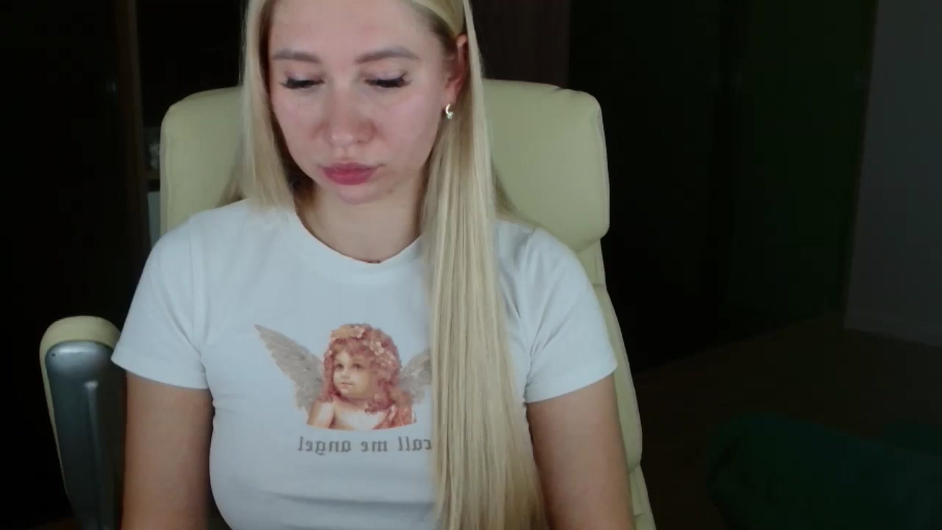 Gallery image thumbnail from Miss_Sylvia's myfreecams stream on, 11/24/2025, 17:32 image 9 of 20