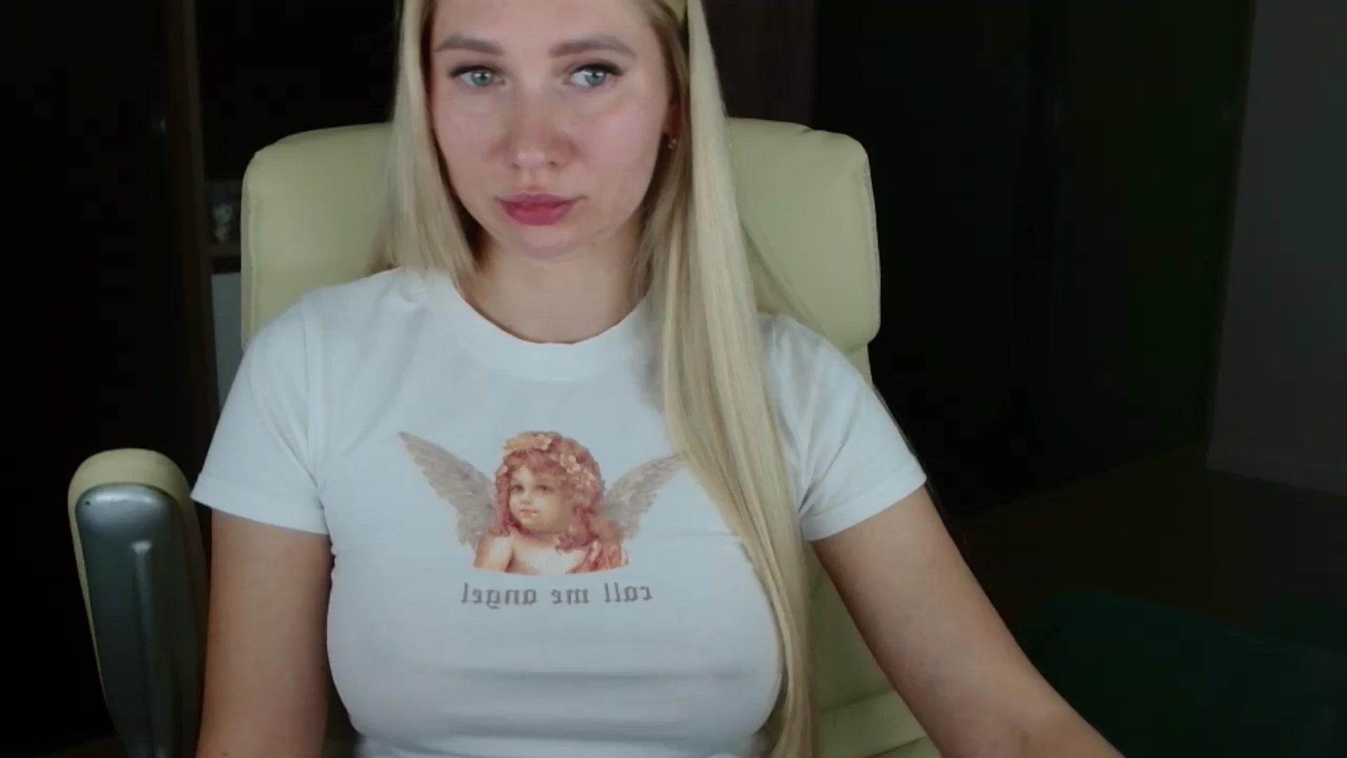 Gallery image thumbnail from Miss_Sylvia's myfreecams stream on, 11/24/2025, 17:32 image 8 of 20