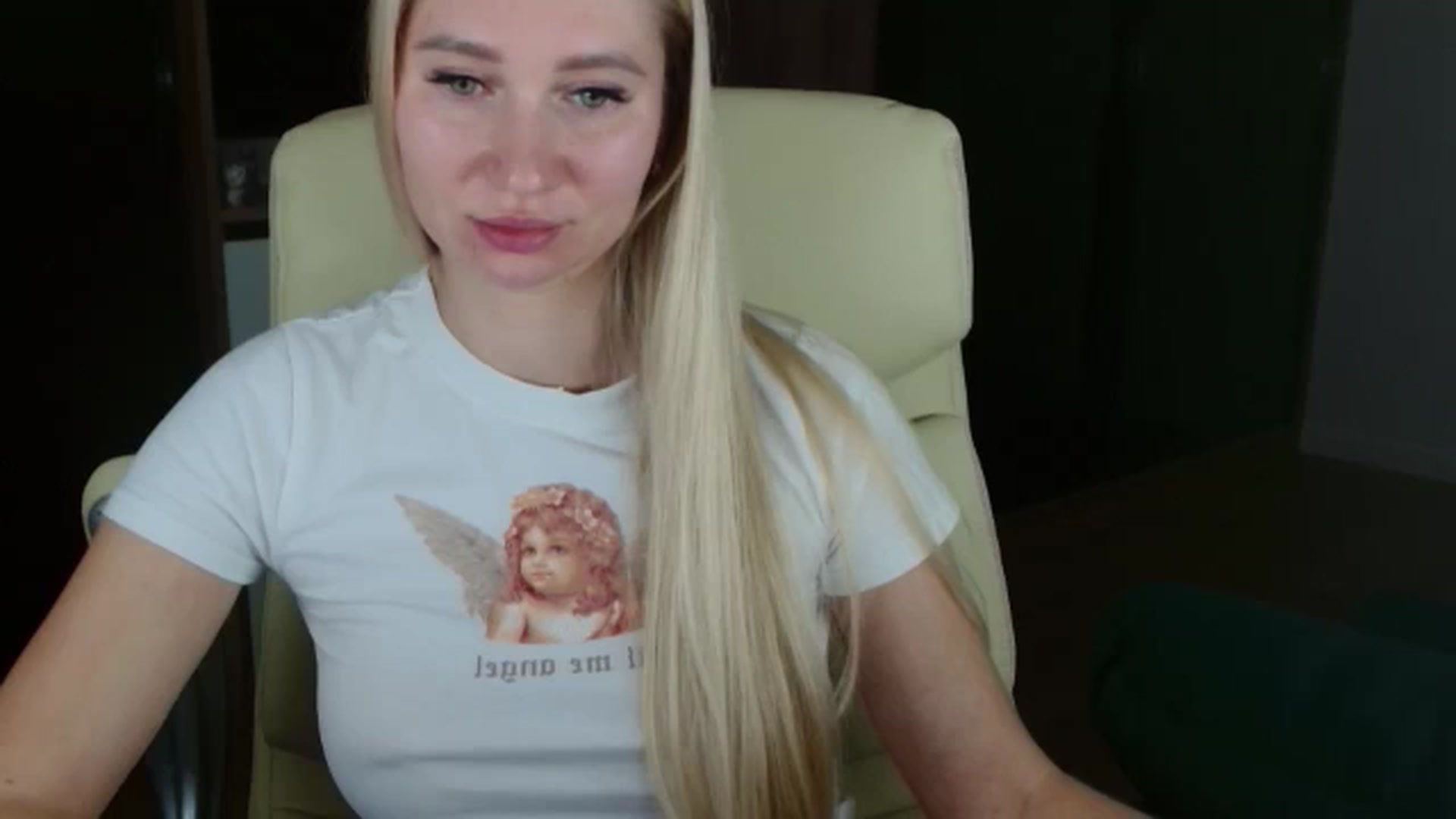Gallery image thumbnail from Miss_Sylvia's myfreecams stream on, 11/24/2025, 19:07 image 19 of 20