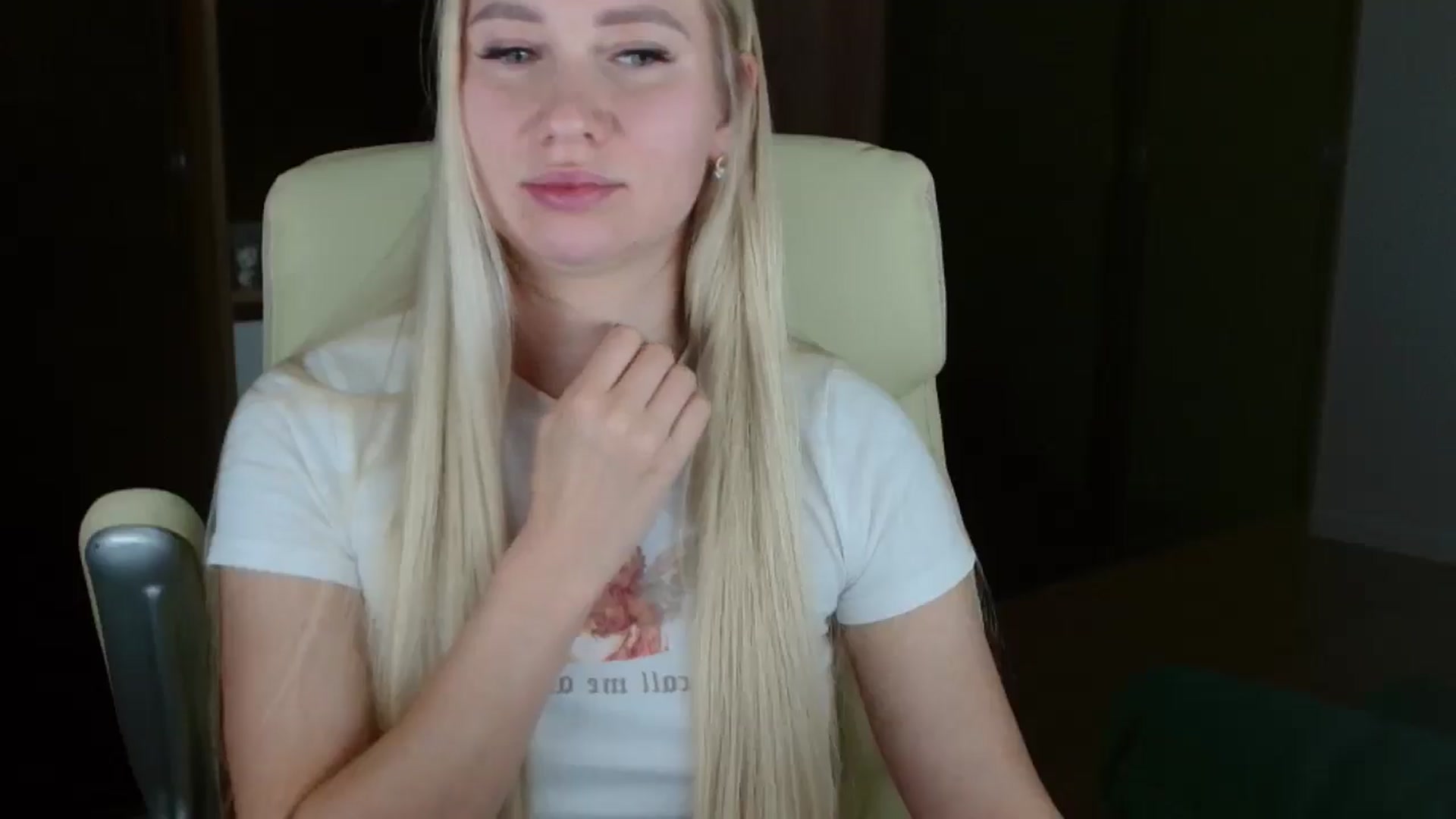 Gallery image thumbnail from Miss_Sylvia's myfreecams stream on, 11/24/2025, 19:07 image 2 of 20