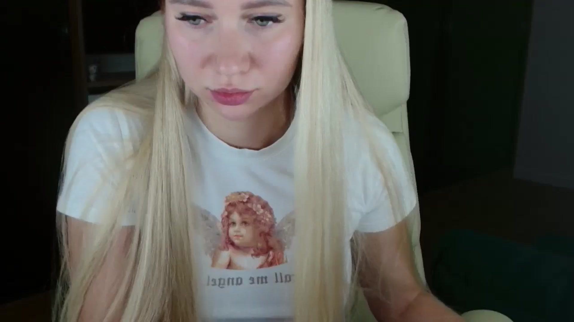 Gallery image thumbnail from Miss_Sylvia's myfreecams stream on, 11/24/2025, 19:07 image 6 of 20