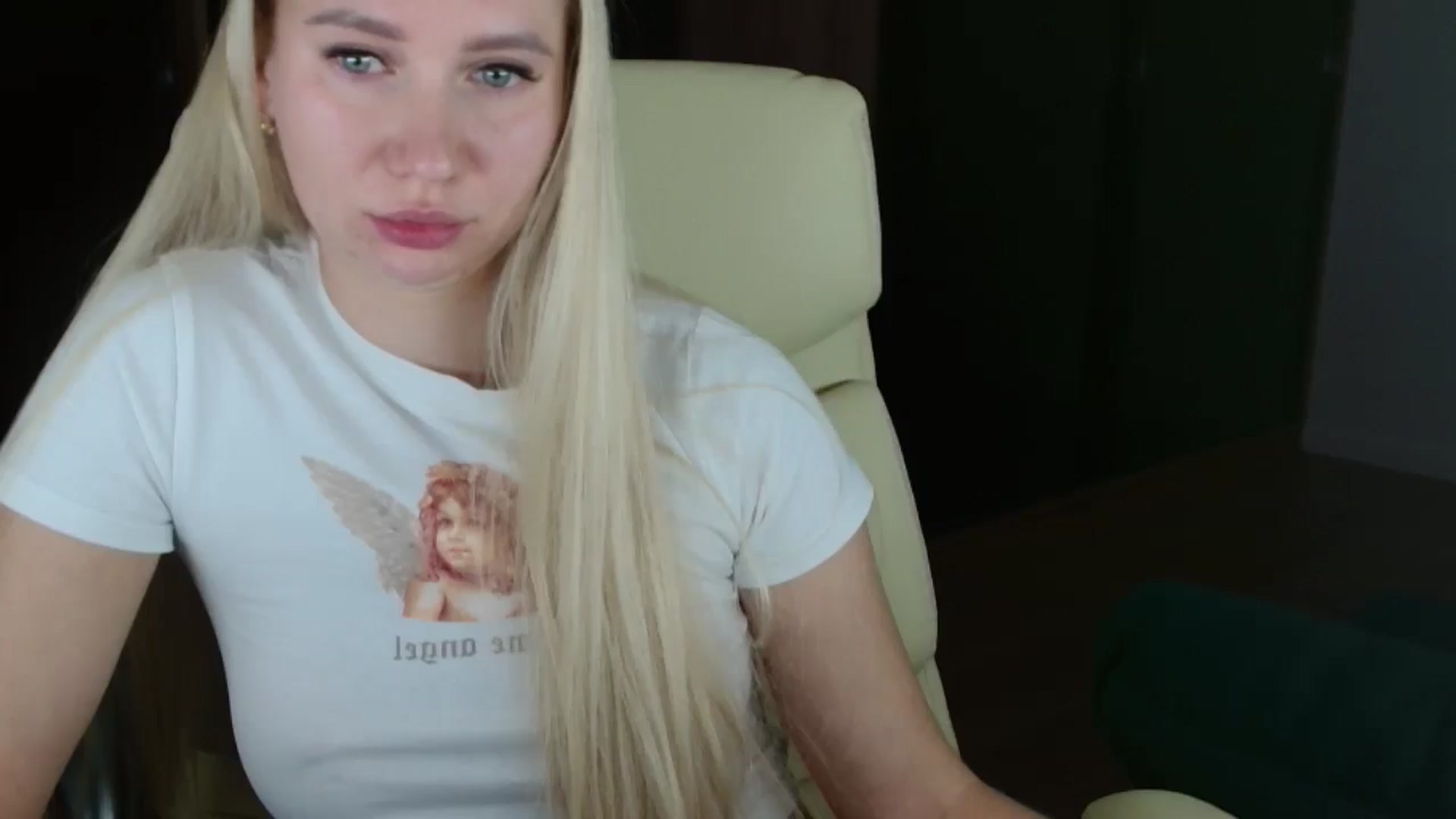 Gallery image thumbnail from Miss_Sylvia's myfreecams stream on, 11/24/2025, 19:07 image 4 of 20