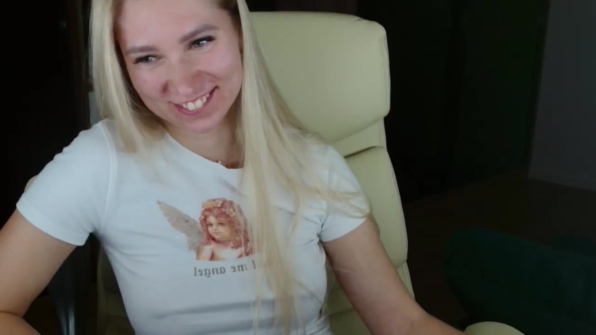 Gallery image thumbnail from Miss_Sylvia's myfreecams stream on, 11/24/2025, 19:50 image 13 of 20