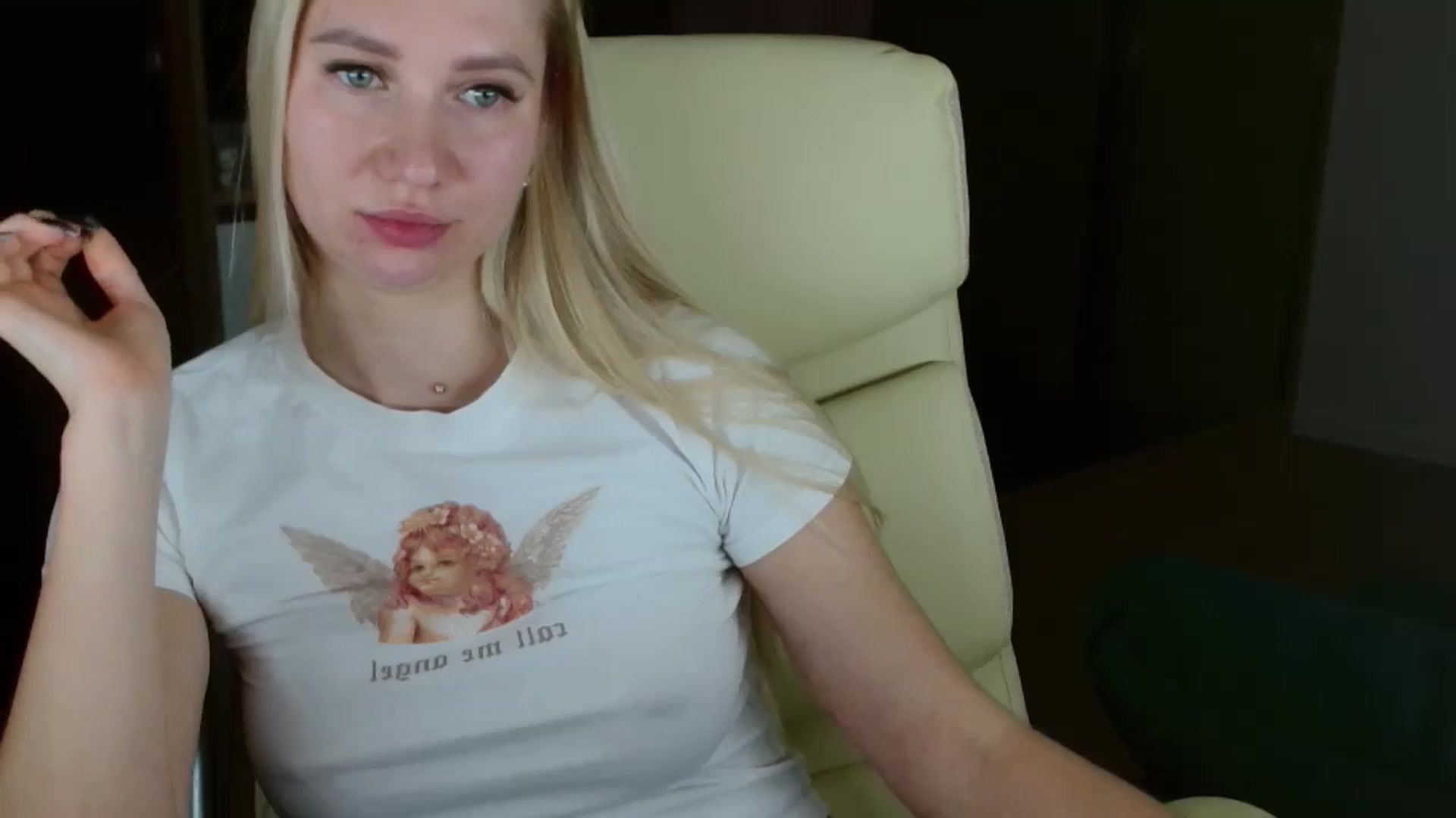 Gallery image thumbnail from Miss_Sylvia's myfreecams stream on, 11/24/2025, 19:50 image 11 of 20