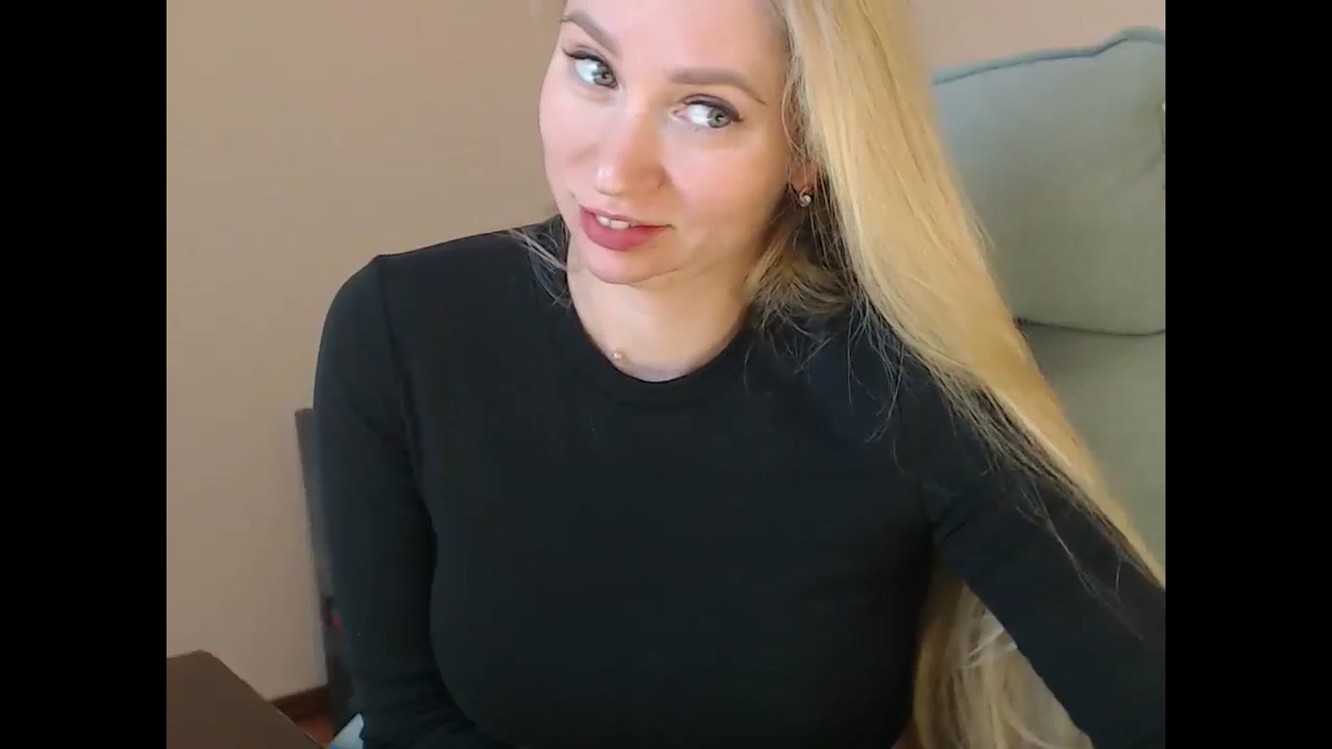 Gallery image thumbnail from Miss_Sylvia's myfreecams stream on, 11/27/2025, 14:09 image 18 of 20