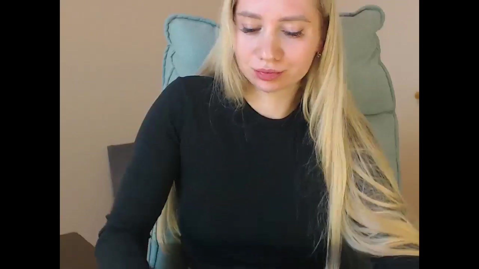 Gallery image thumbnail from Miss_Sylvia's myfreecams stream on, 11/27/2025, 17:20 image 6 of 20