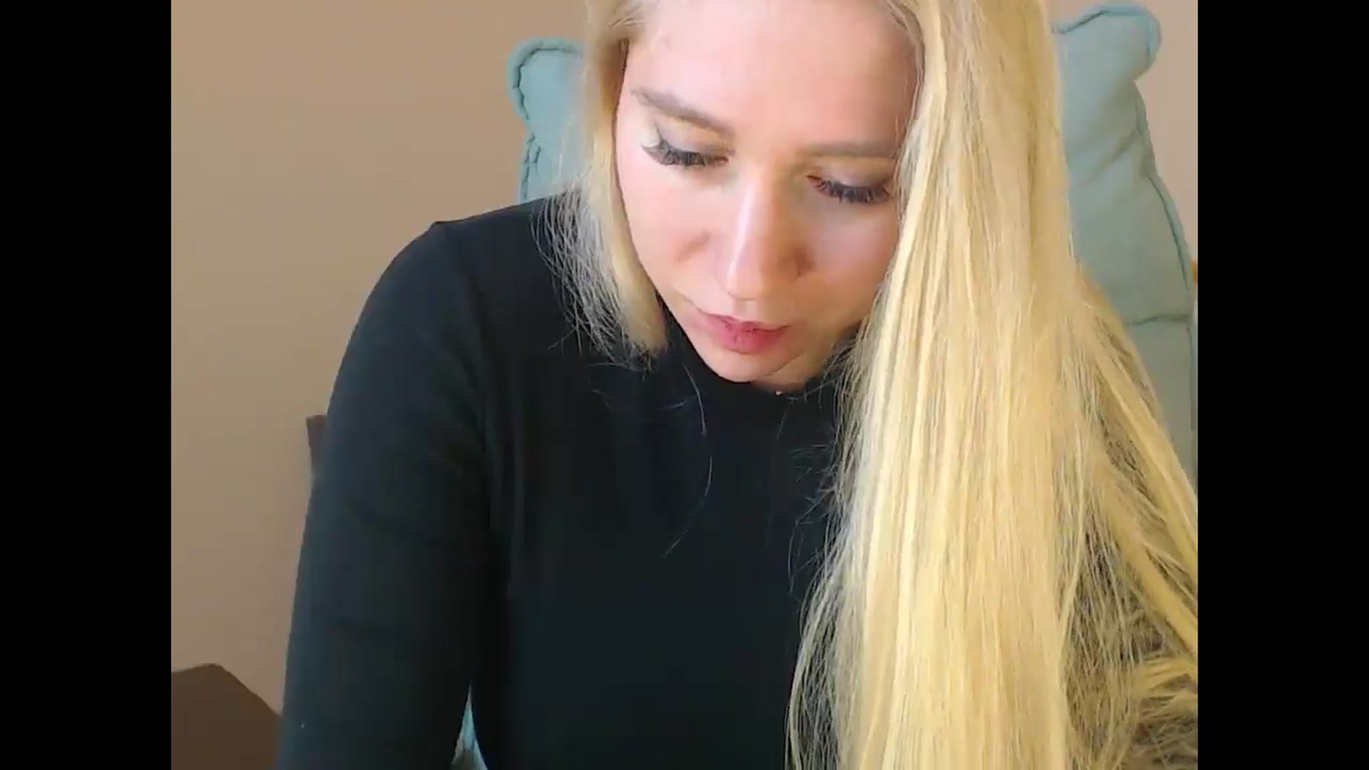 Gallery image thumbnail from Miss_Sylvia's myfreecams stream on, 11/27/2025, 17:20 image 14 of 20