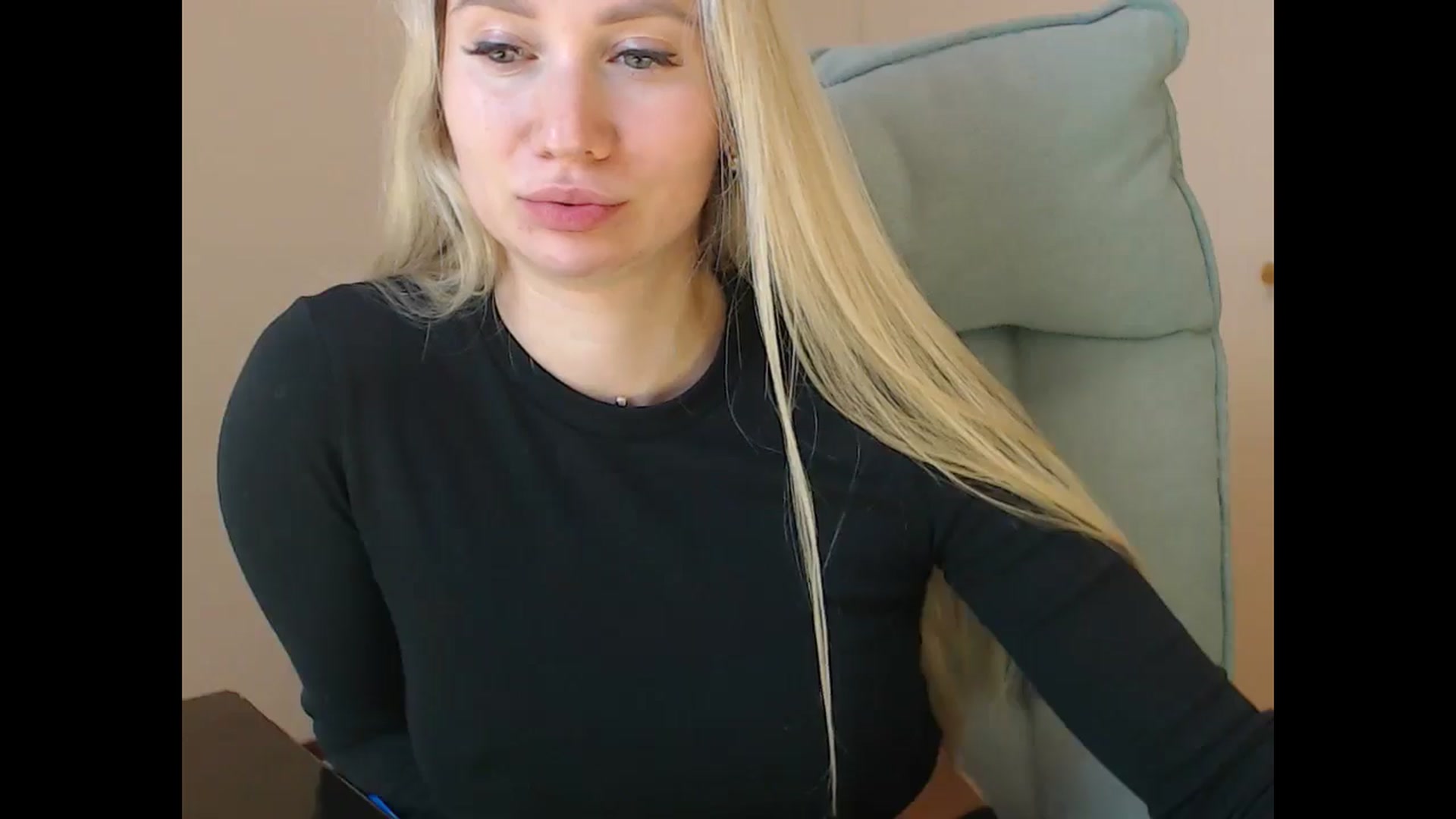 Gallery image thumbnail from Miss_Sylvia's myfreecams stream on, 11/27/2025, 19:26 image 16 of 20
