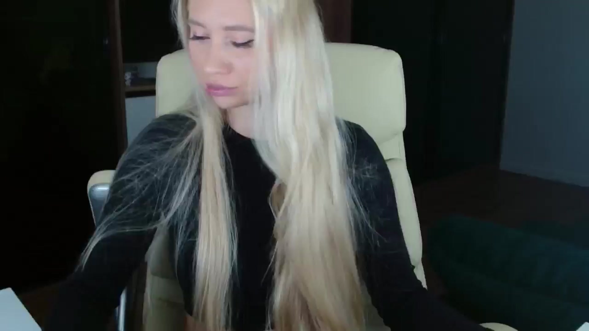 Gallery image thumbnail from Miss_Sylvia's myfreecams stream on, 12/03/2025, 16:53 image 1 of 20
