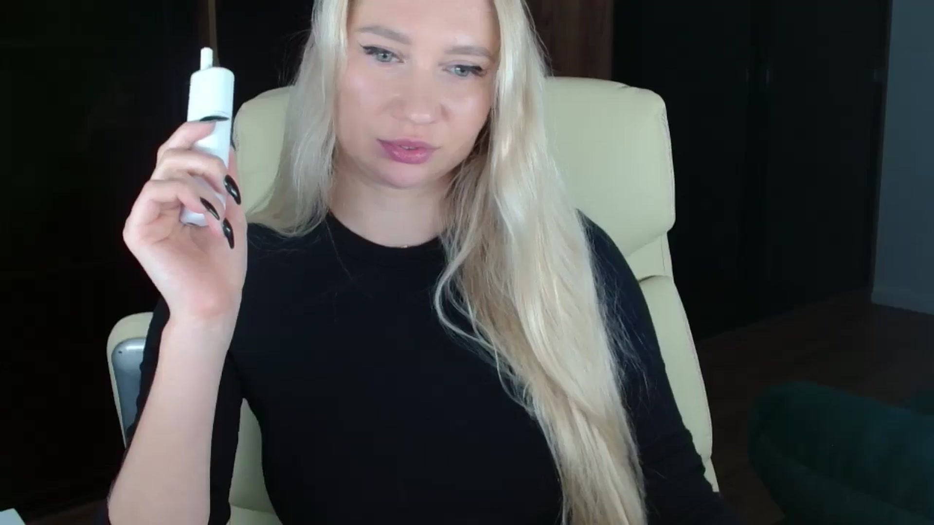 Gallery image thumbnail from Miss_Sylvia's myfreecams stream on, 12/03/2025, 20:15 image 9 of 20