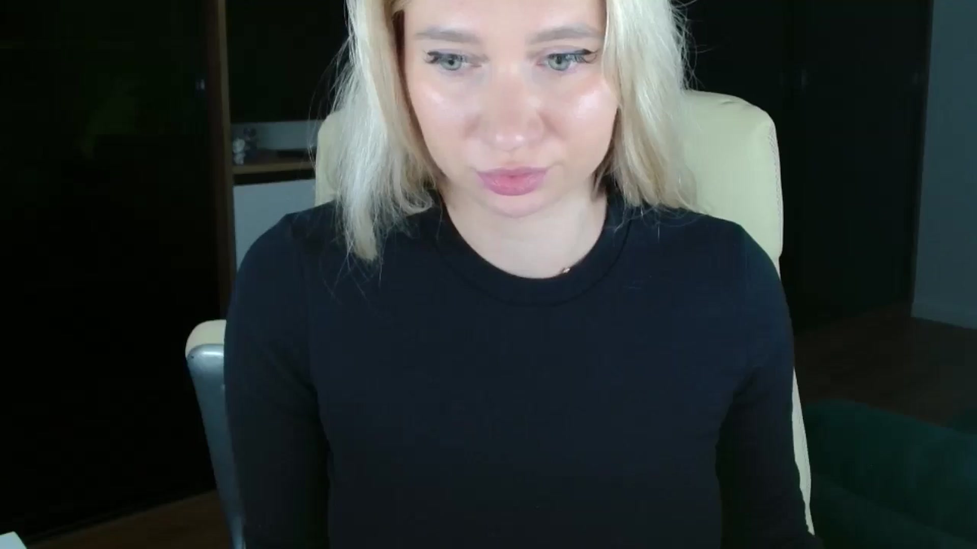 Gallery image thumbnail from Miss_Sylvia's myfreecams stream on, 12/03/2025, 20:15 image 13 of 20