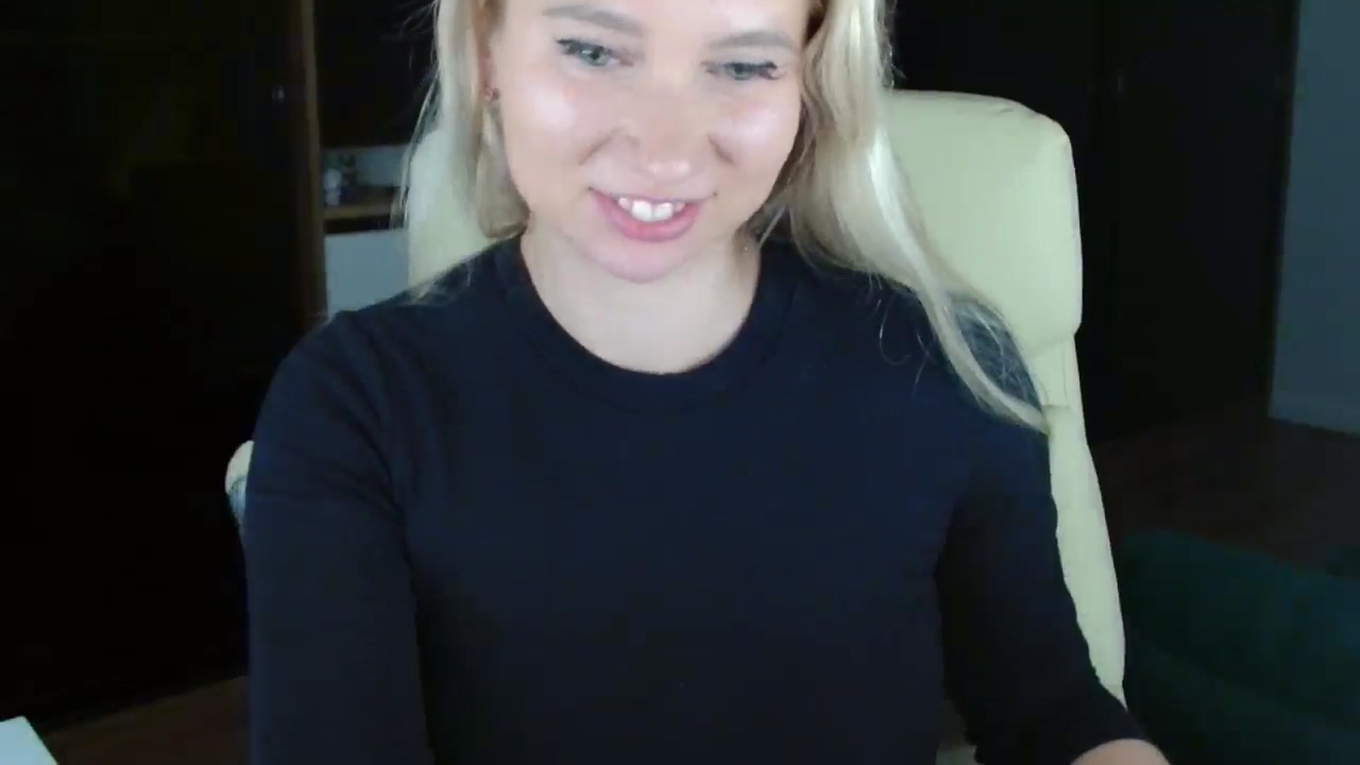 Gallery image thumbnail from Miss_Sylvia's myfreecams stream on, 12/03/2025, 20:15 image 18 of 20