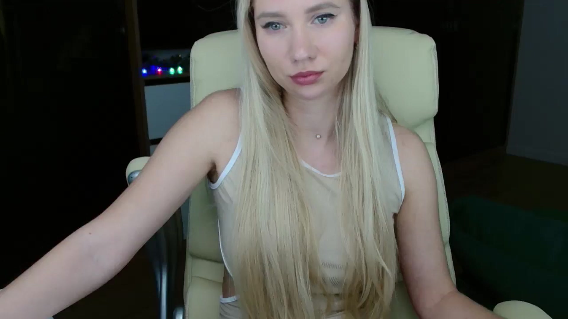 Gallery image thumbnail from Miss_Sylvia's myfreecams stream on, 12/14/2025, 22:13 image 20 of 20