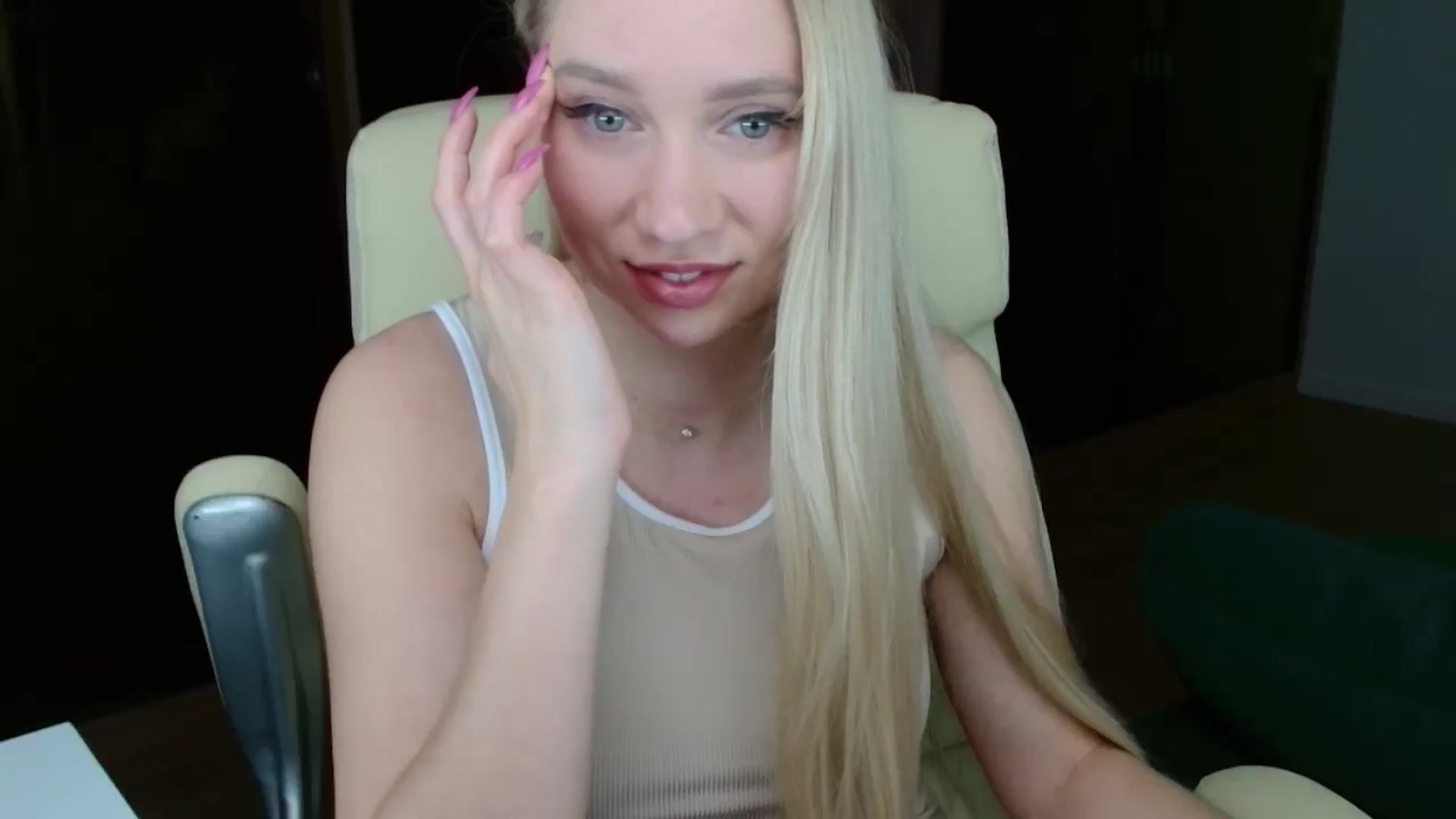Gallery image thumbnail from Miss_Sylvia's myfreecams stream on, 12/14/2025, 22:13 image 9 of 20