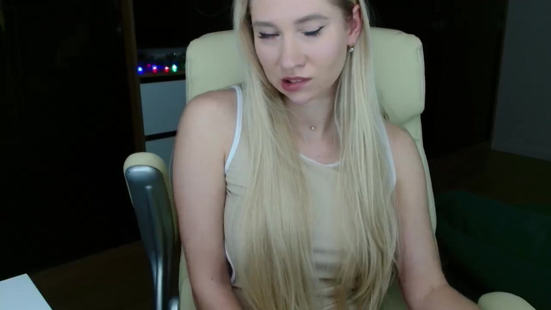 Gallery image thumbnail from Miss_Sylvia's myfreecams stream on, 12/14/2025, 22:13 image 19 of 20