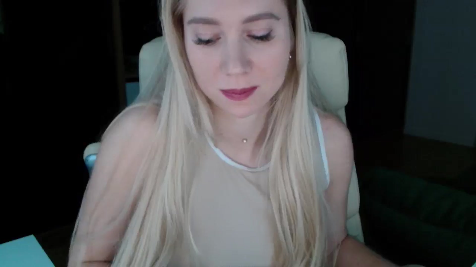 Gallery image thumbnail from Miss_Sylvia's myfreecams stream on, 12/16/2025, 13:36 image 14 of 20