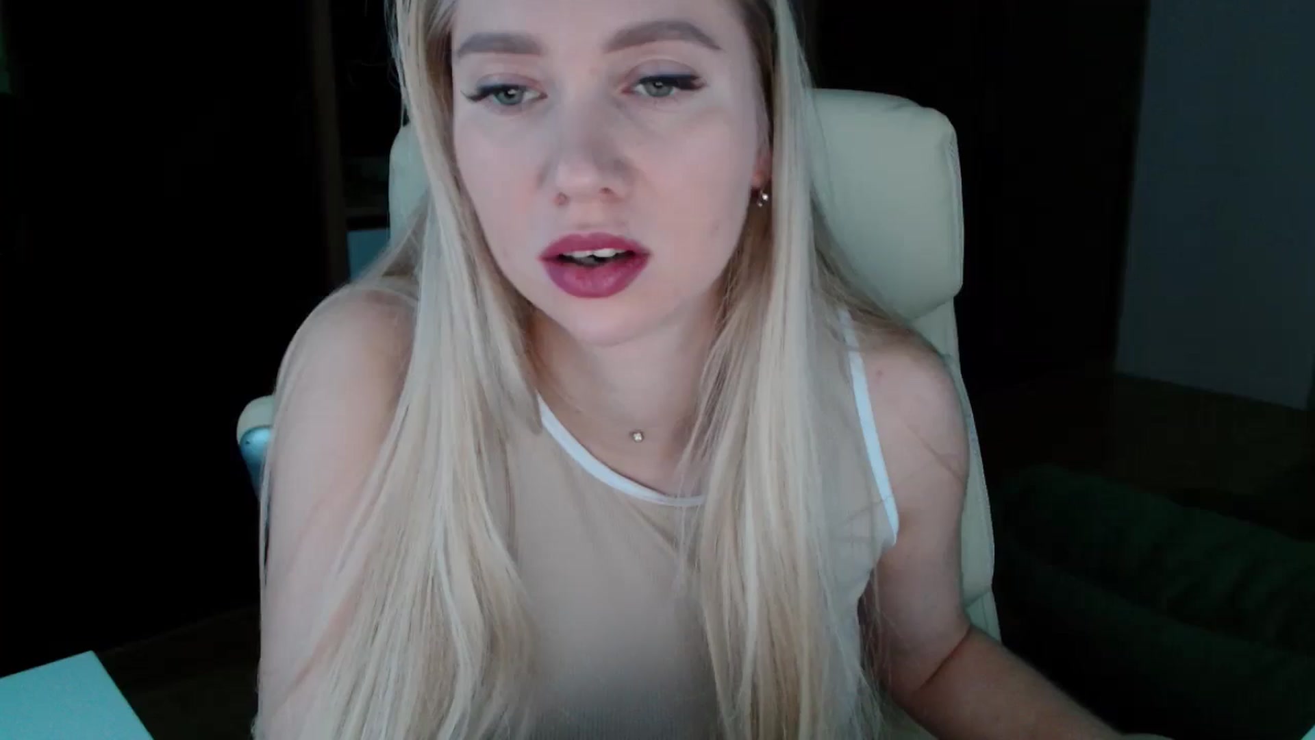 Gallery image thumbnail from Miss_Sylvia's myfreecams stream on, 12/16/2025, 13:36 image 13 of 20