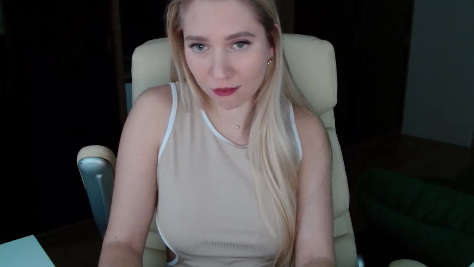 Gallery image thumbnail from Miss_Sylvia's myfreecams stream on, 12/16/2025, 13:36 image 7 of 20