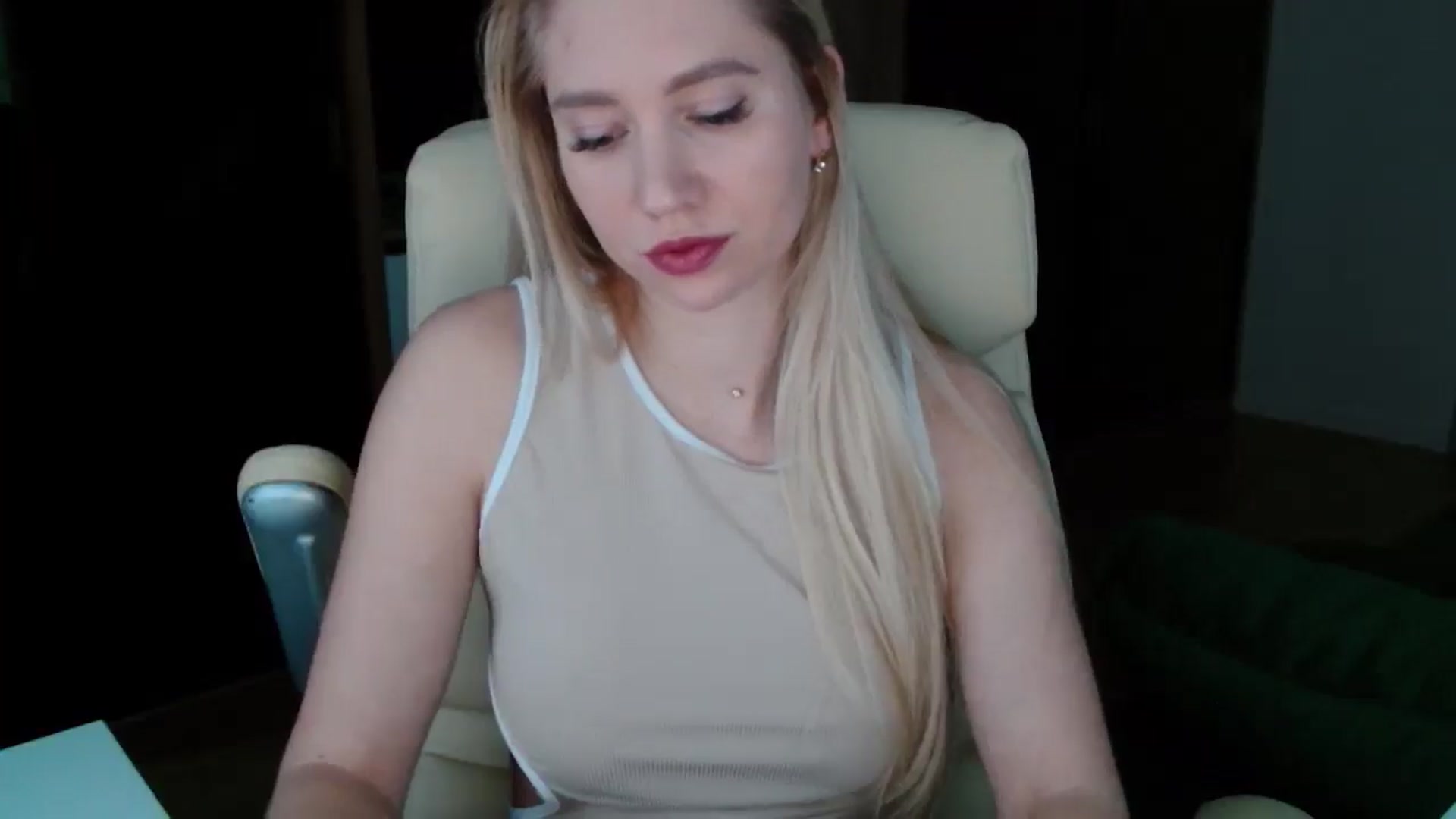 Gallery image thumbnail from Miss_Sylvia's myfreecams stream on, 12/16/2025, 13:36 image 9 of 20