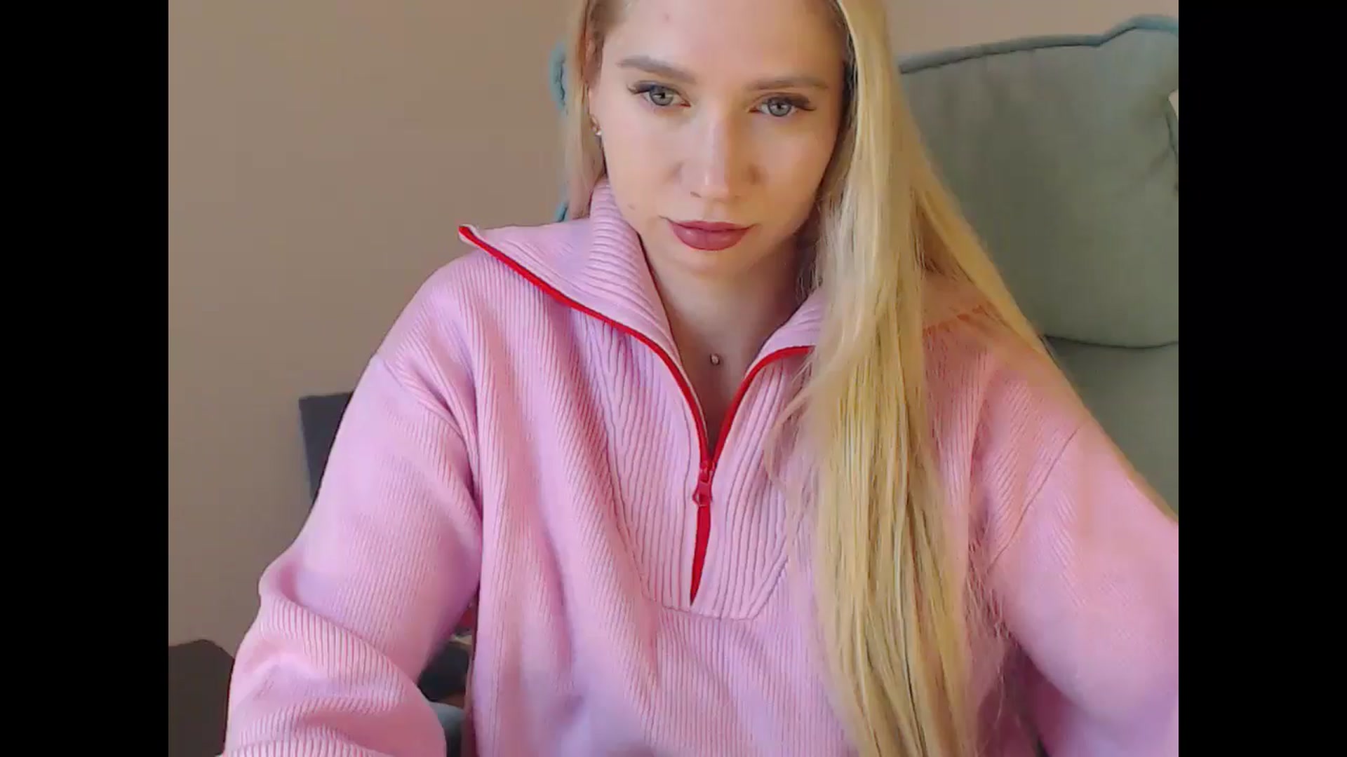 Gallery image thumbnail from Miss_Sylvia's myfreecams stream on, 12/18/2025, 15:38 image 5 of 20