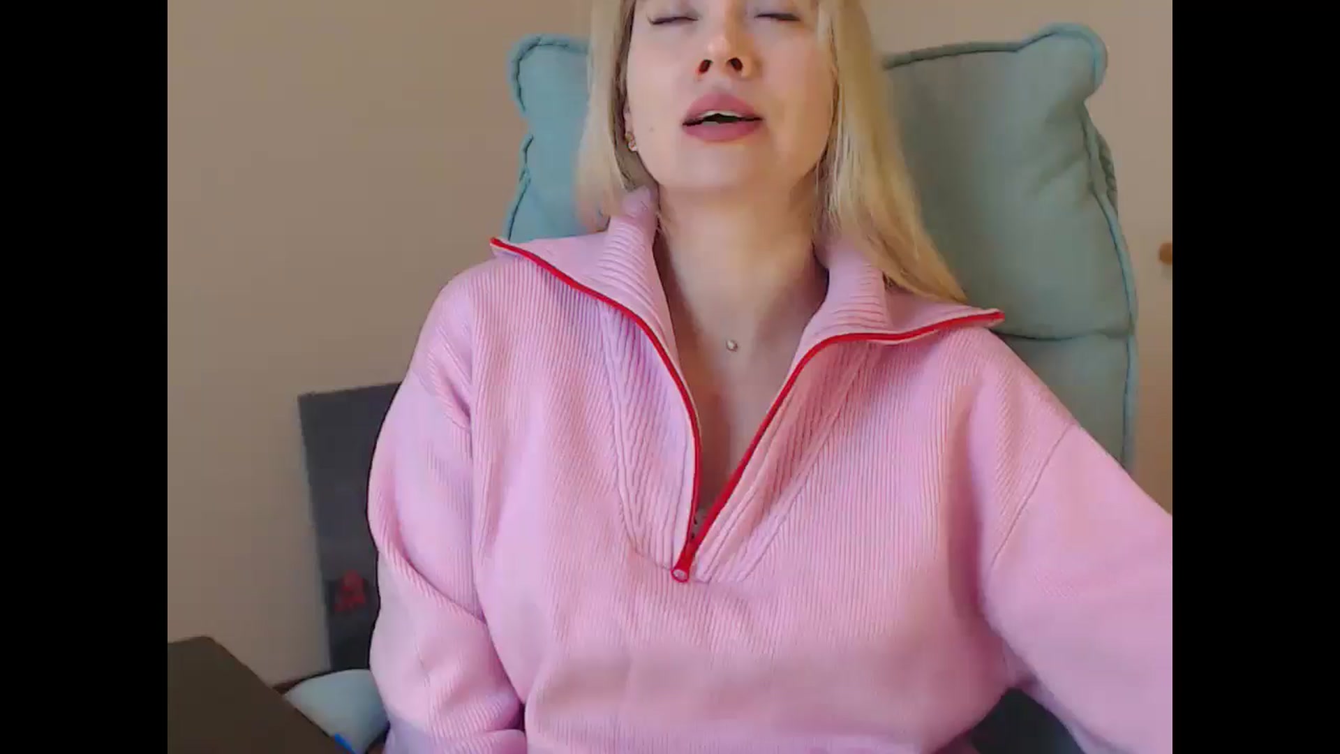 Gallery image thumbnail from Miss_Sylvia's myfreecams stream on, 12/18/2025, 15:38 image 18 of 20