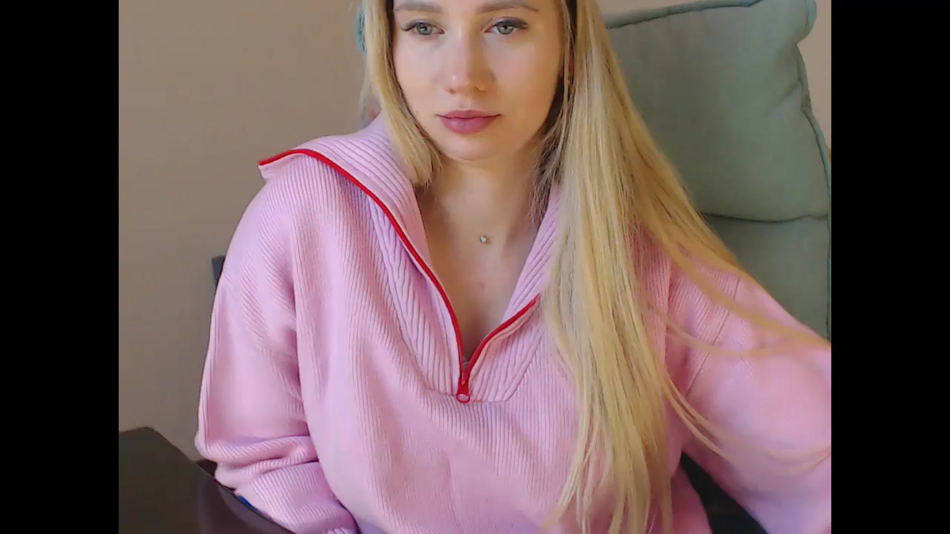 Gallery image thumbnail from Miss_Sylvia's myfreecams stream on, 12/18/2025, 18:00 image 15 of 20