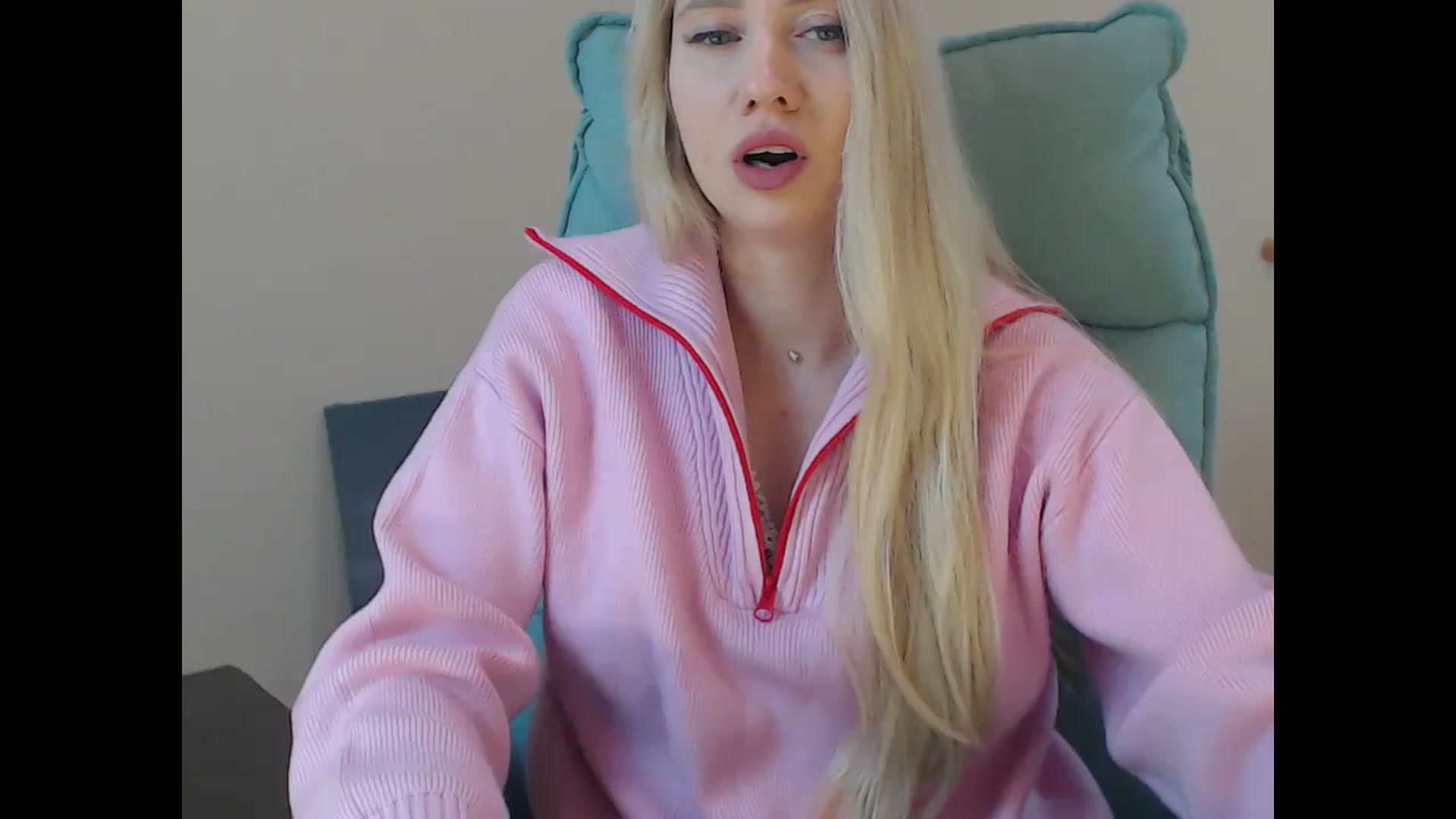 Gallery image thumbnail from Miss_Sylvia's myfreecams stream on, 12/24/2025, 19:57 image 12 of 20