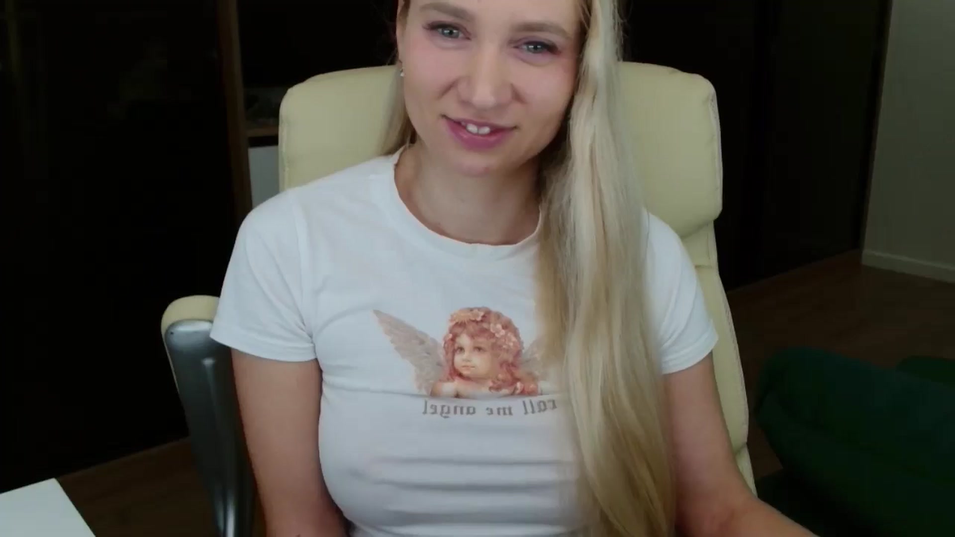 Gallery image thumbnail from Miss_Sylvia's myfreecams stream on, 12/26/2025, 15:31 image 17 of 20