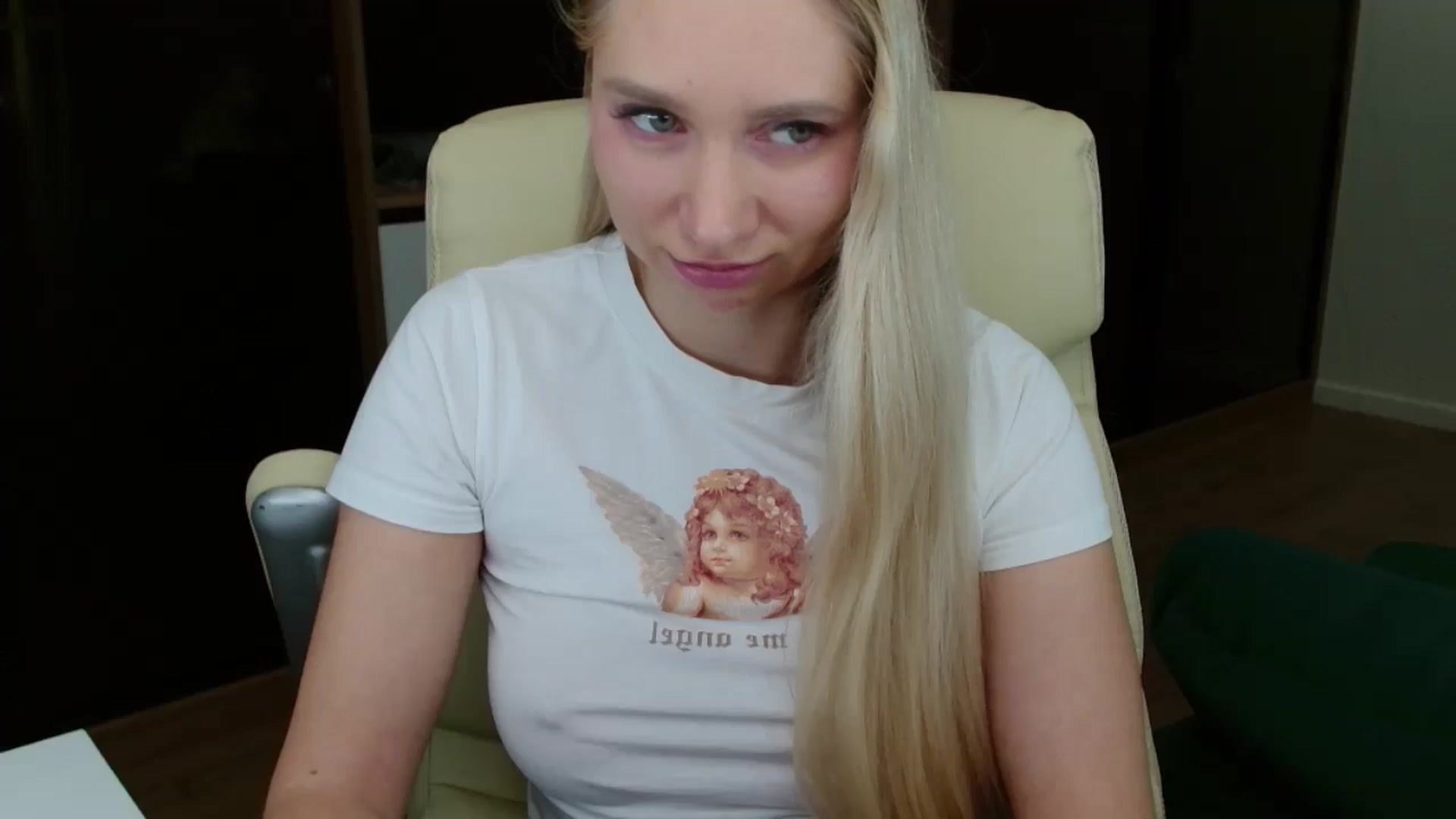 Gallery image thumbnail from Miss_Sylvia's myfreecams stream on, 12/26/2025, 15:31 image 14 of 20