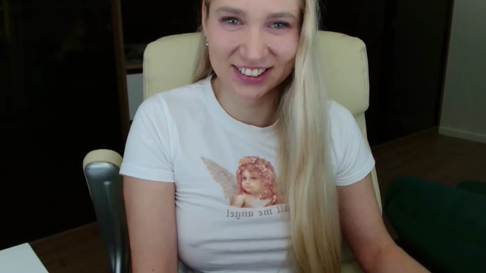 Gallery image thumbnail from Miss_Sylvia's myfreecams stream on, 12/26/2025, 15:31 image 11 of 20