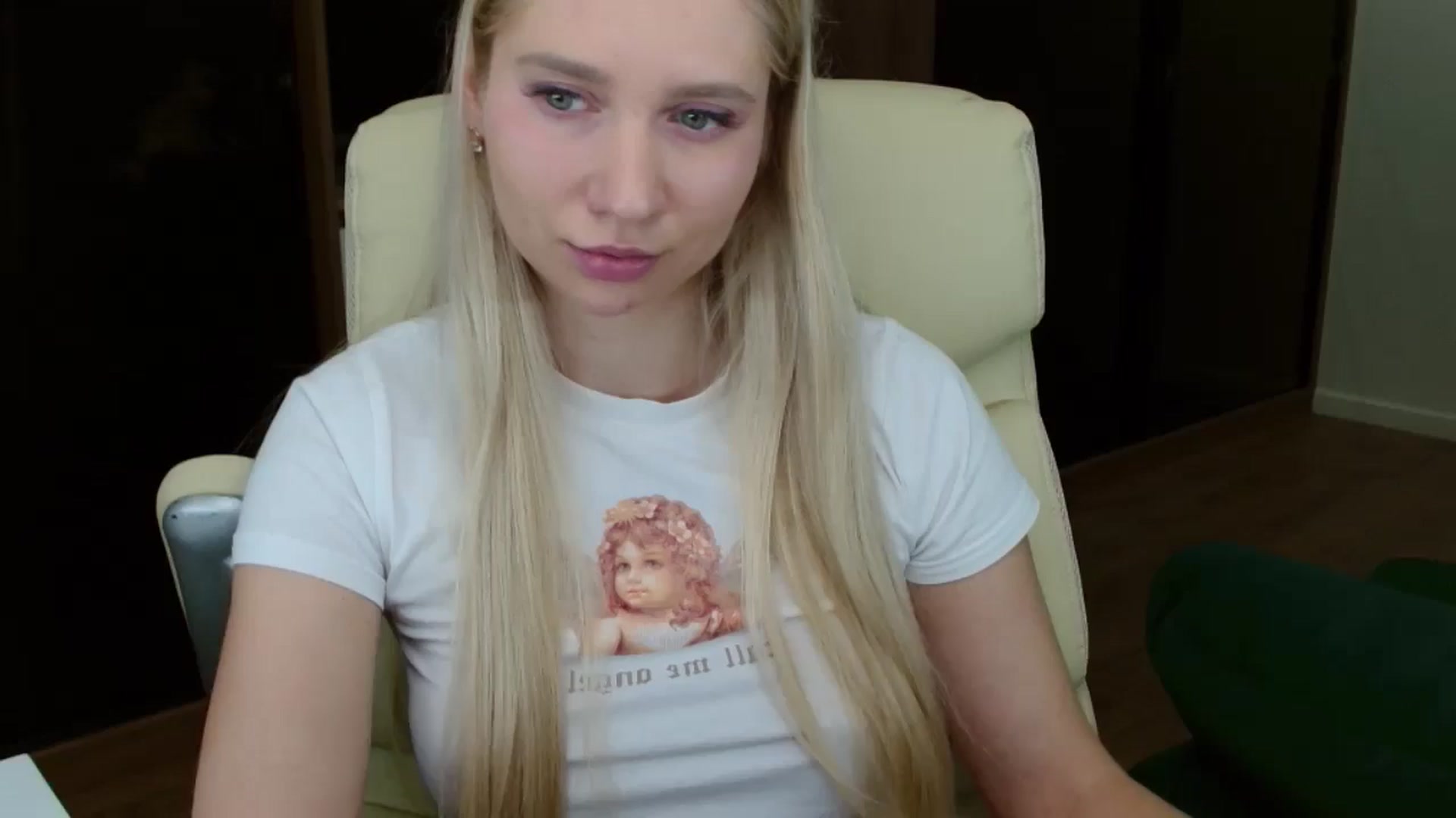 Gallery image thumbnail from Miss_Sylvia's myfreecams stream on, 12/26/2025, 16:04 image 9 of 20