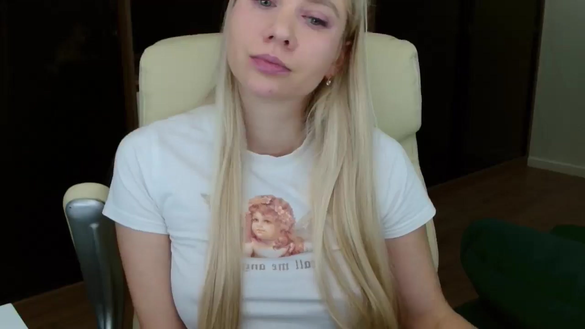Gallery image thumbnail from Miss_Sylvia's myfreecams stream on, 12/26/2025, 16:04 image 7 of 20