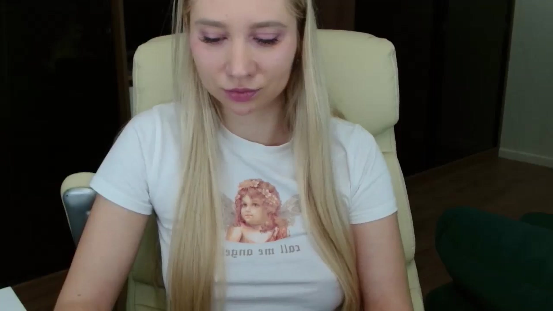 Gallery image thumbnail from Miss_Sylvia's myfreecams stream on, 12/26/2025, 16:04 image 5 of 20