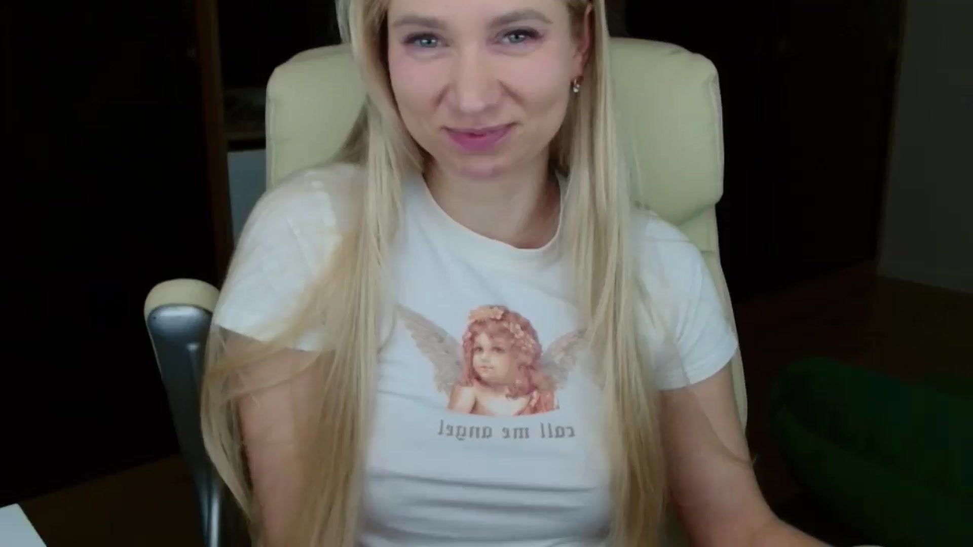 Gallery image thumbnail from Miss_Sylvia's myfreecams stream on, 12/26/2025, 16:59 image 1 of 20
