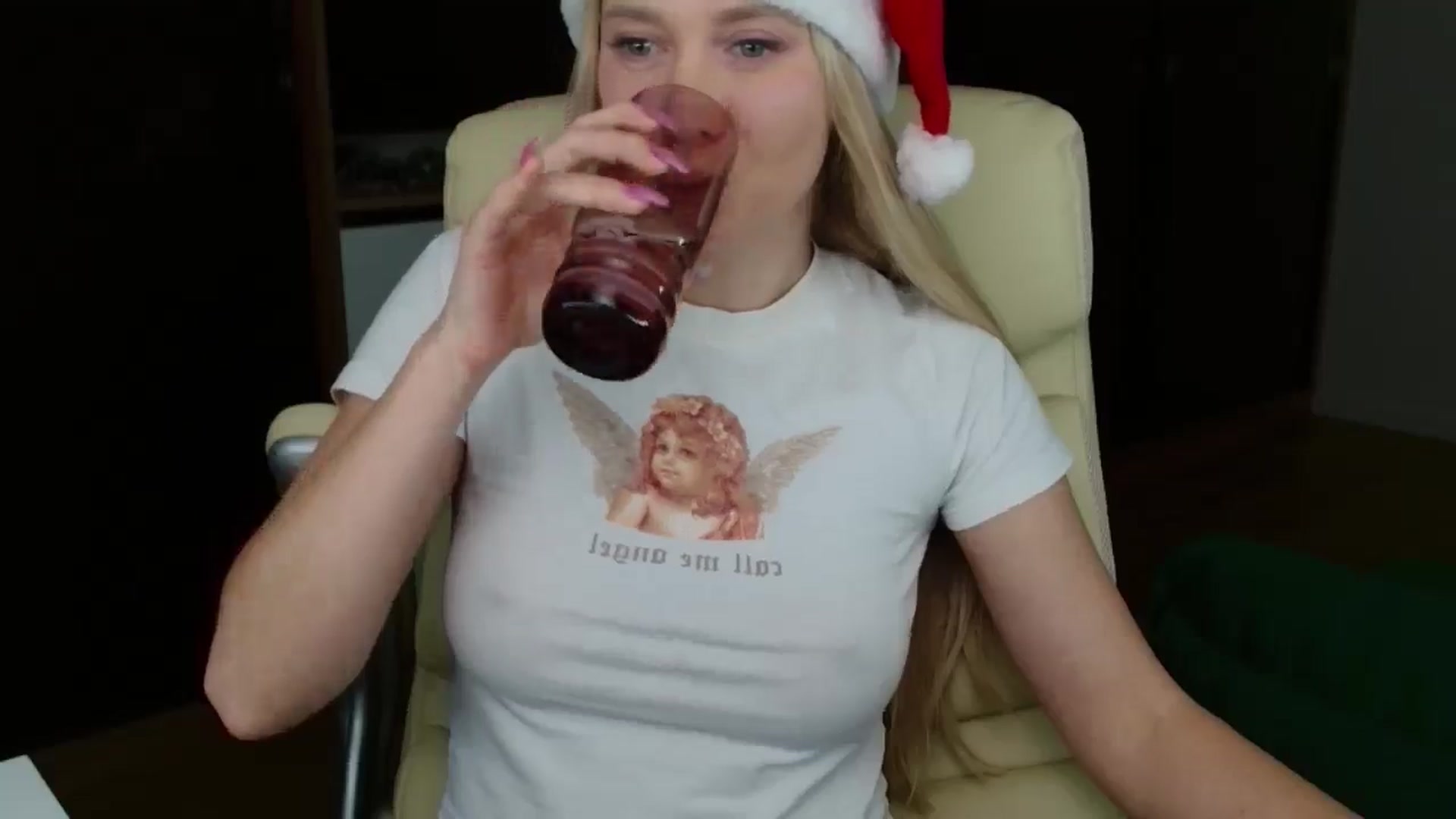 Gallery image thumbnail from Miss_Sylvia's myfreecams stream on, 12/26/2025, 16:59 image 7 of 20