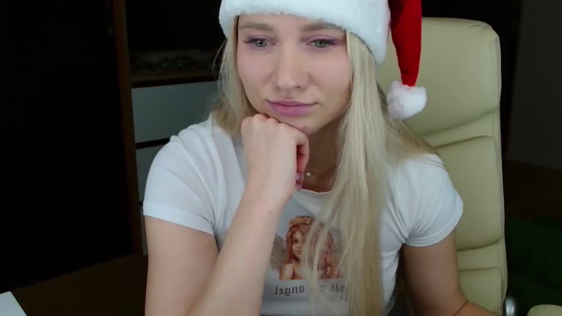 Gallery image thumbnail from Miss_Sylvia's myfreecams stream on, 12/26/2025, 17:49 image 1 of 20