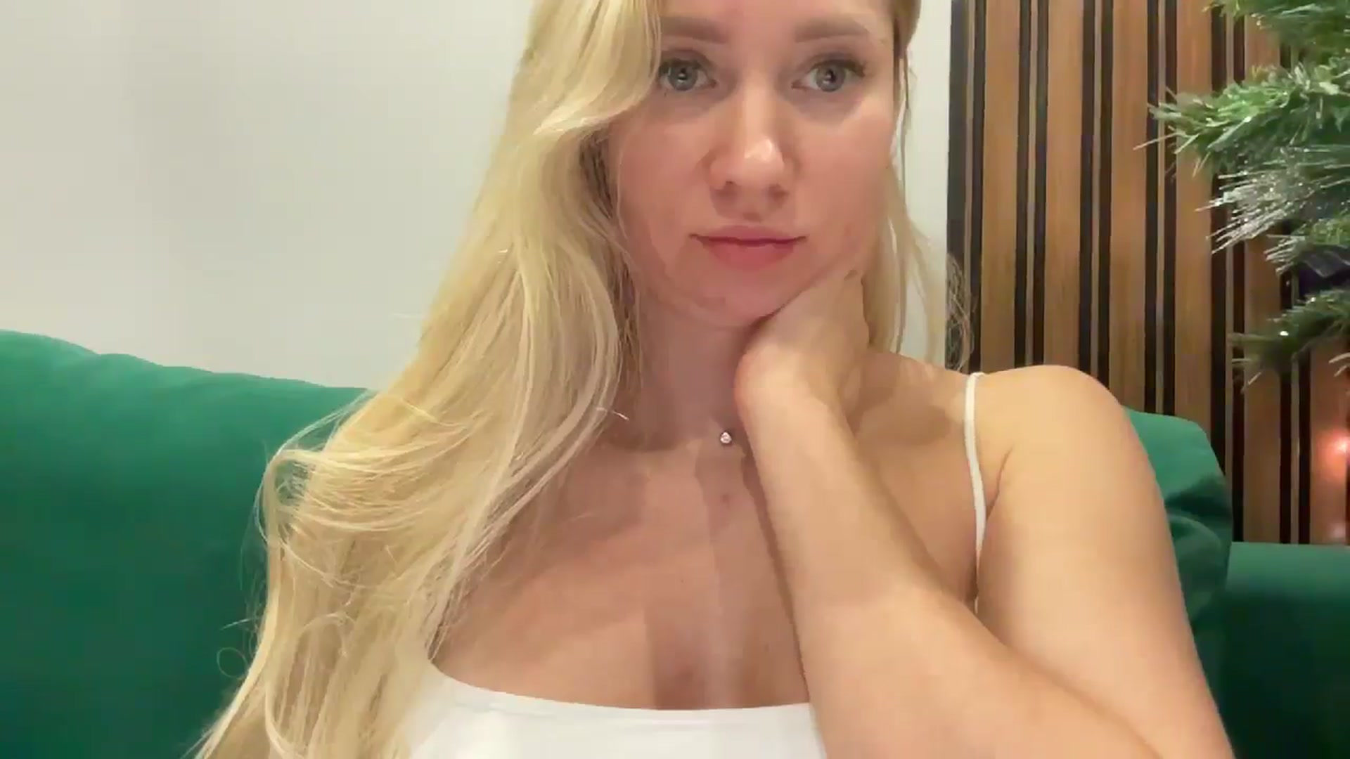 Gallery image thumbnail from Miss_Sylvia's myfreecams stream on, 12/27/2025, 20:40 image 20 of 20