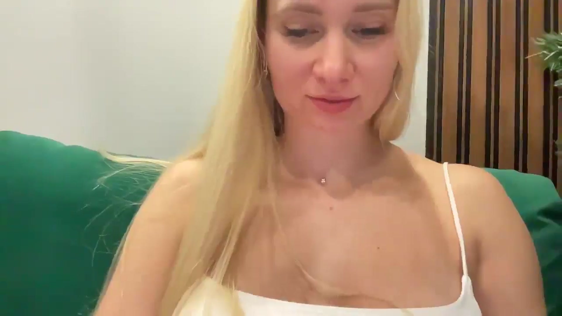 Gallery image thumbnail from Miss_Sylvia's myfreecams stream on, 12/27/2025, 22:13 image 3 of 20