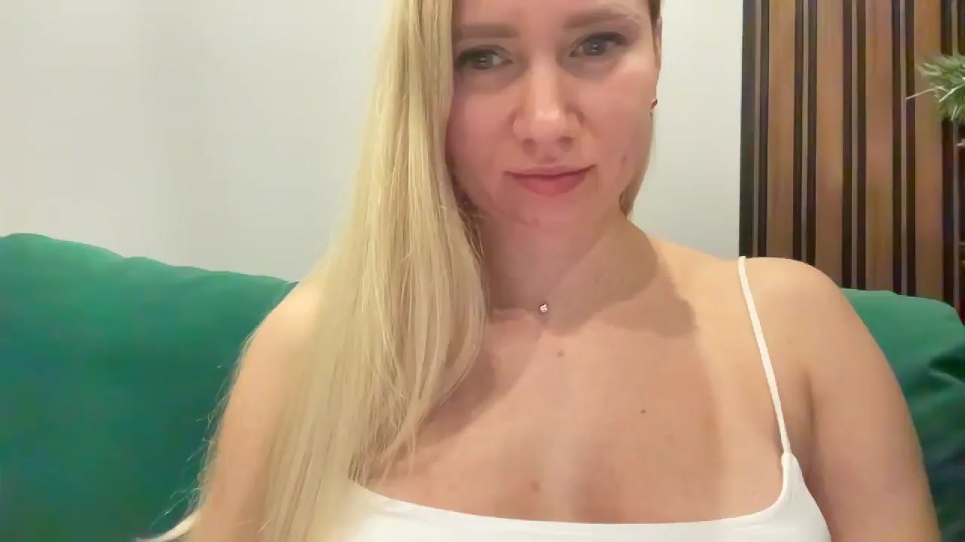 Gallery image thumbnail from Miss_Sylvia's myfreecams stream on, 12/27/2025, 22:13 image 5 of 20