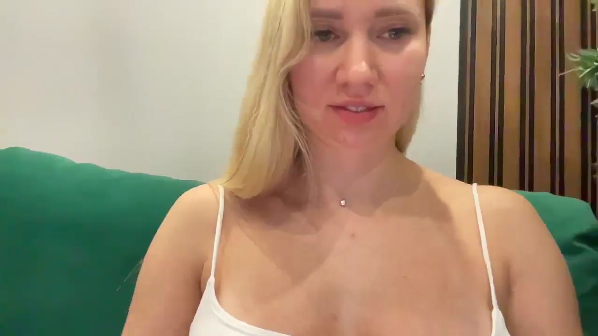 Gallery image thumbnail from Miss_Sylvia's myfreecams stream on, 12/27/2025, 22:13 image 8 of 20