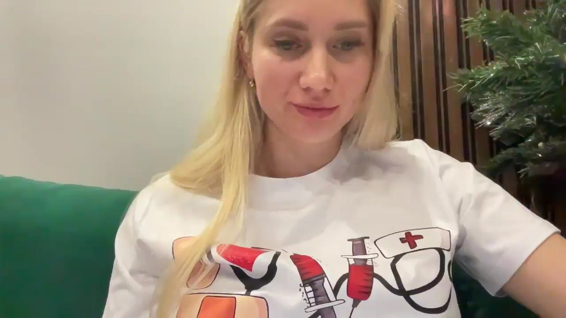 Gallery image thumbnail from Miss_Sylvia's myfreecams stream on, 12/28/2025, 21:41 image 18 of 20