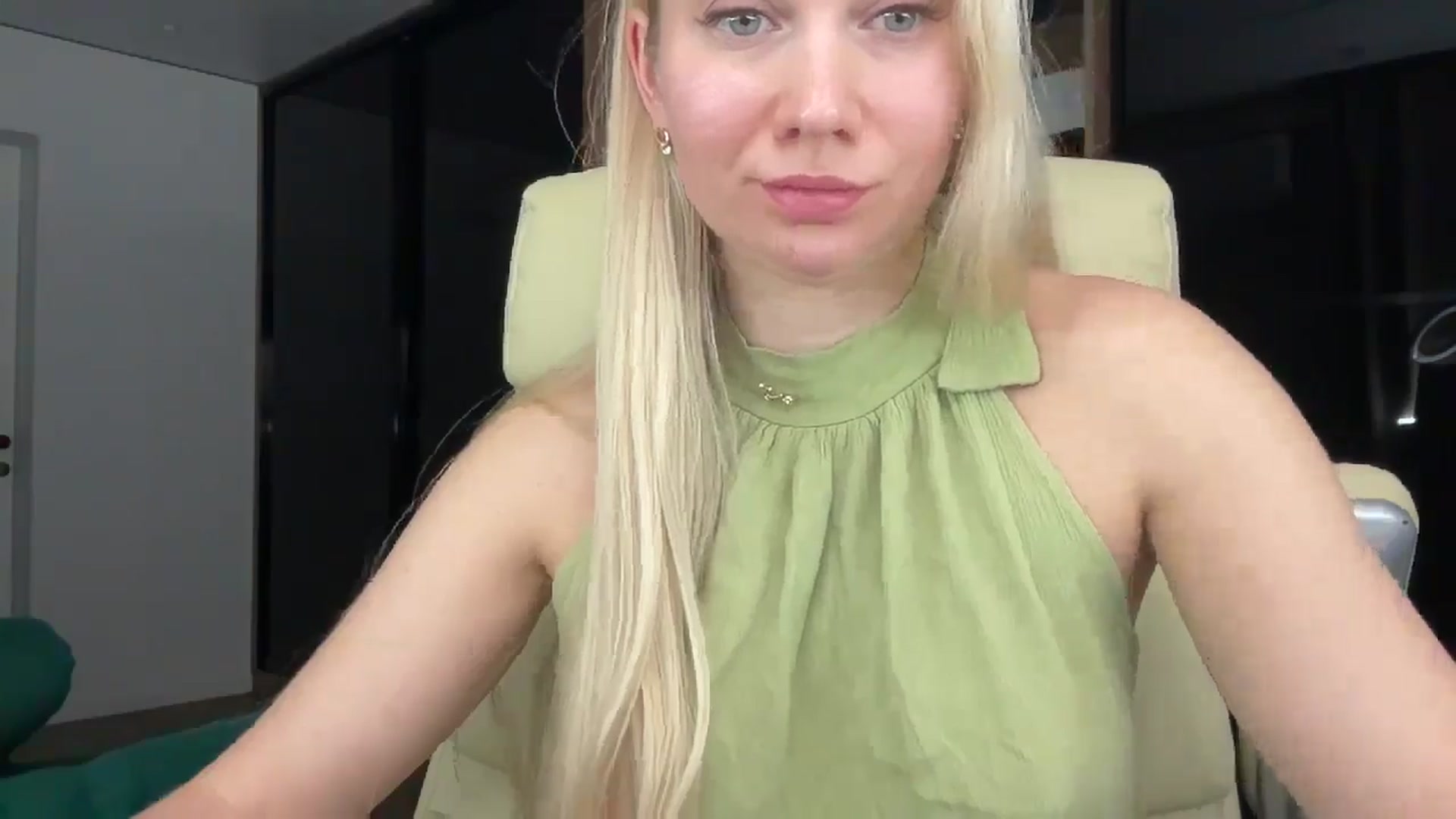Gallery image thumbnail from Miss_Sylvia's myfreecams stream on, 12/29/2025, 19:12 image 9 of 20