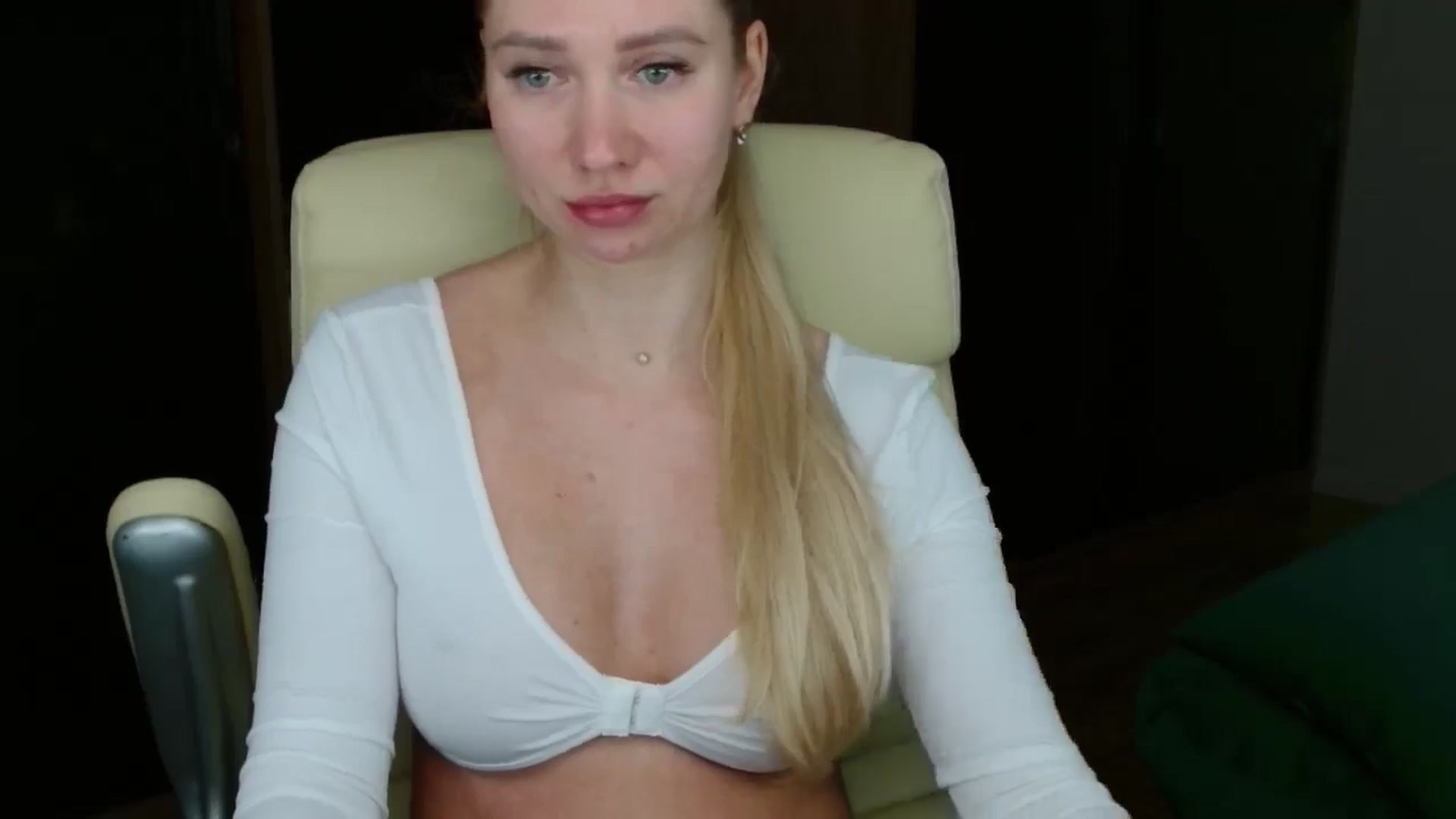 Gallery image thumbnail from Miss_Sylvia's myfreecams stream on, 12/30/2025, 15:55 image 17 of 20