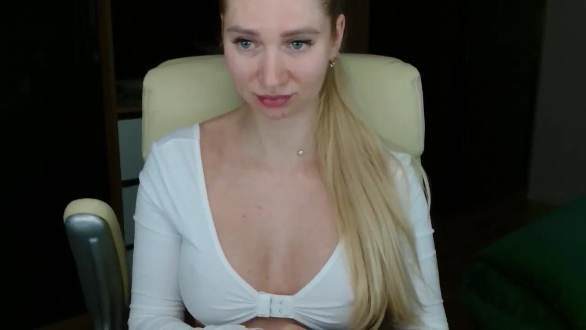 Gallery image thumbnail from Miss_Sylvia's myfreecams stream on, 12/30/2025, 16:35 image 20 of 20