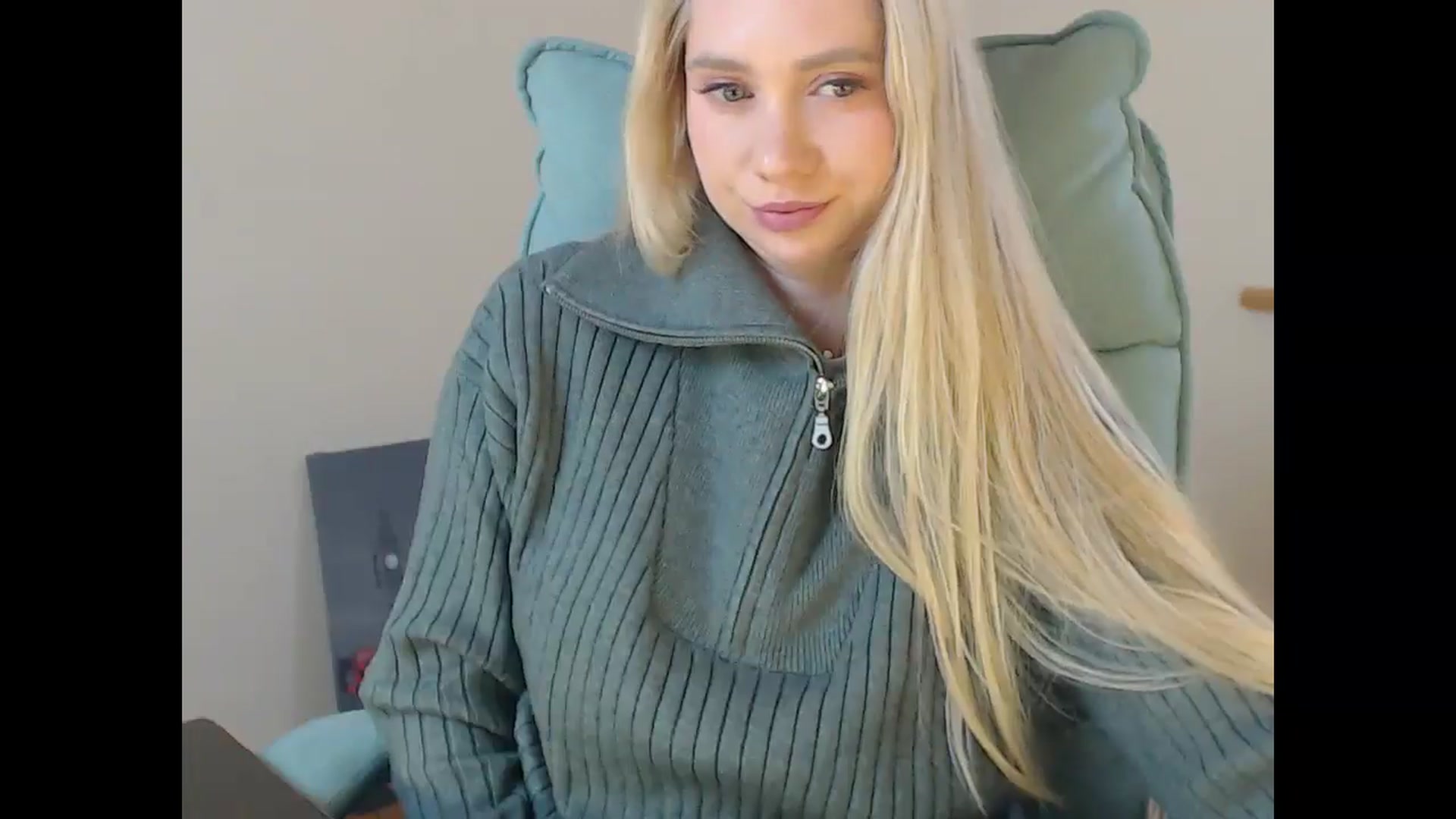 Gallery image thumbnail from Miss_Sylvia's myfreecams stream on, 01/01/2026, 18:06 image 16 of 20