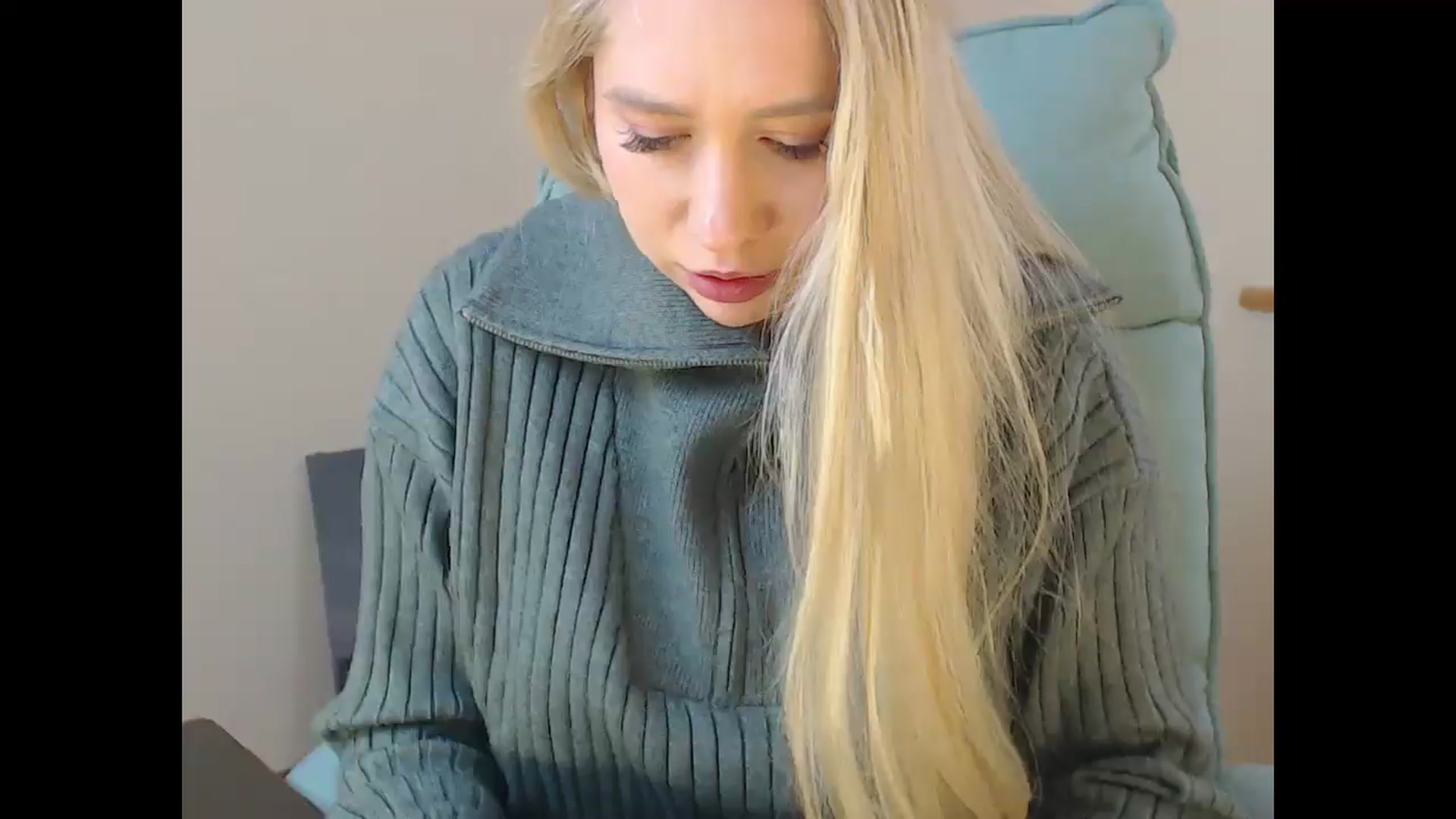 Gallery image thumbnail from Miss_Sylvia's myfreecams stream on, 01/01/2026, 19:32 image 17 of 20