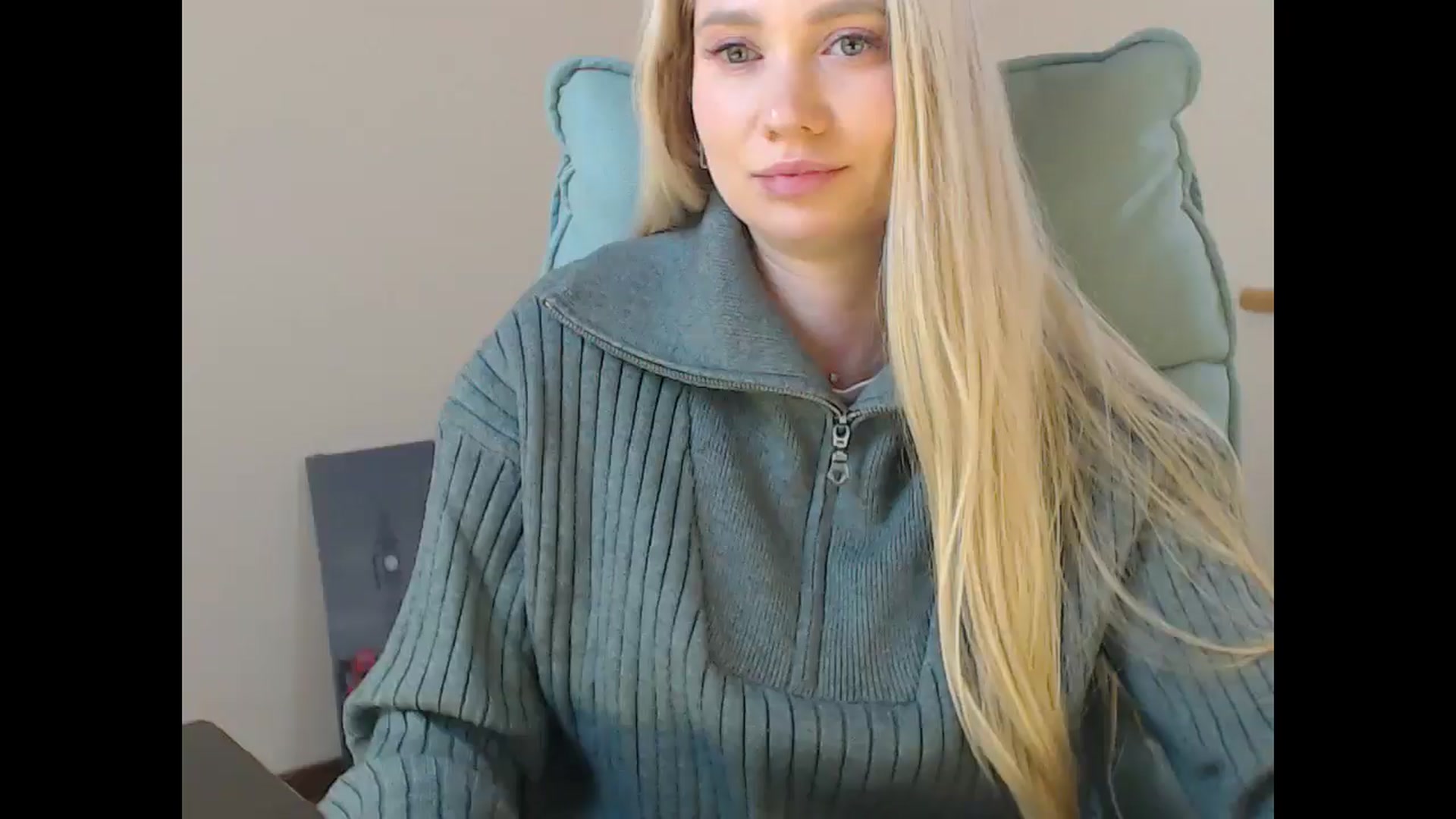 Gallery image thumbnail from Miss_Sylvia's myfreecams stream on, 01/01/2026, 20:40 image 17 of 20