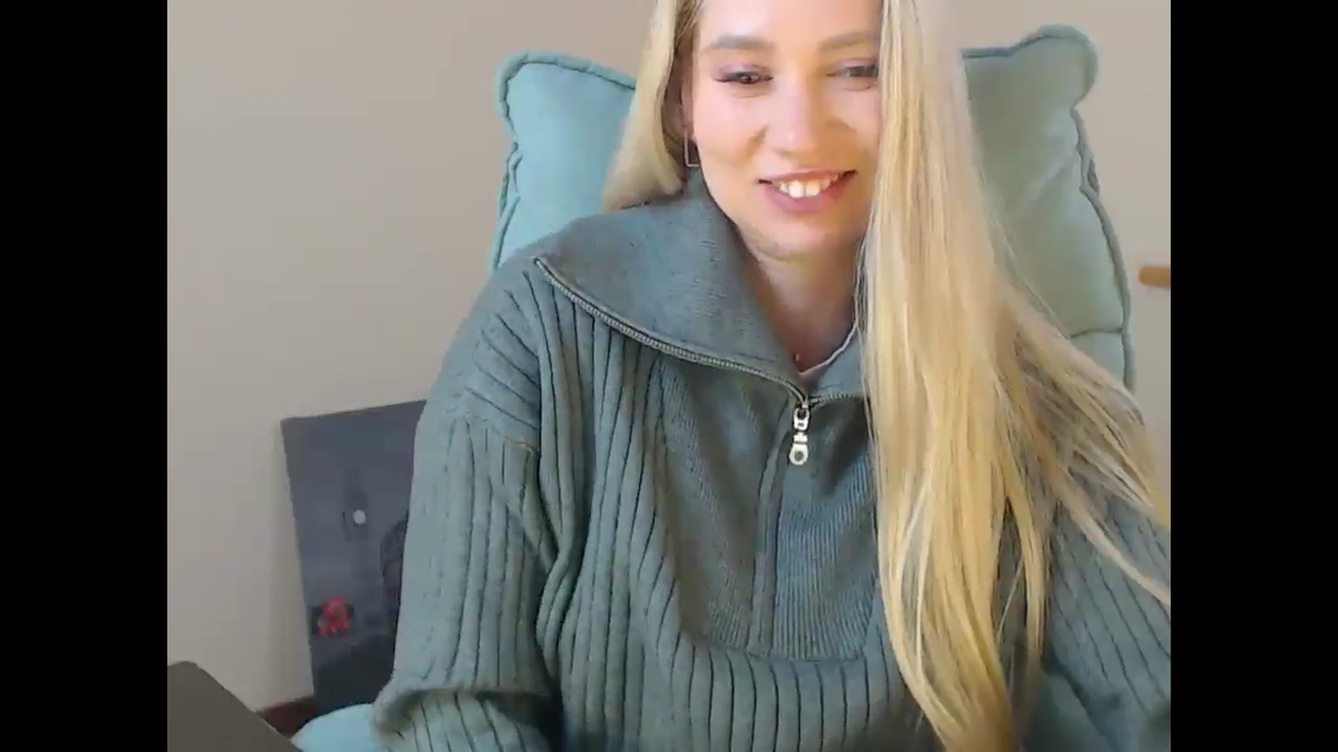 Gallery image thumbnail from Miss_Sylvia's myfreecams stream on, 01/01/2026, 20:40 image 16 of 20