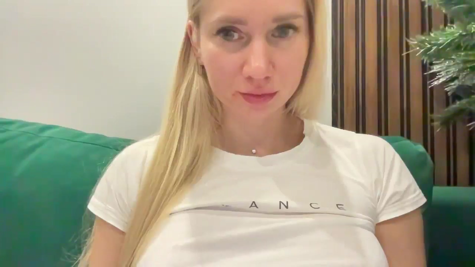 Gallery image thumbnail from Miss_Sylvia's myfreecams stream on, 01/02/2026, 18:50 image 4 of 20